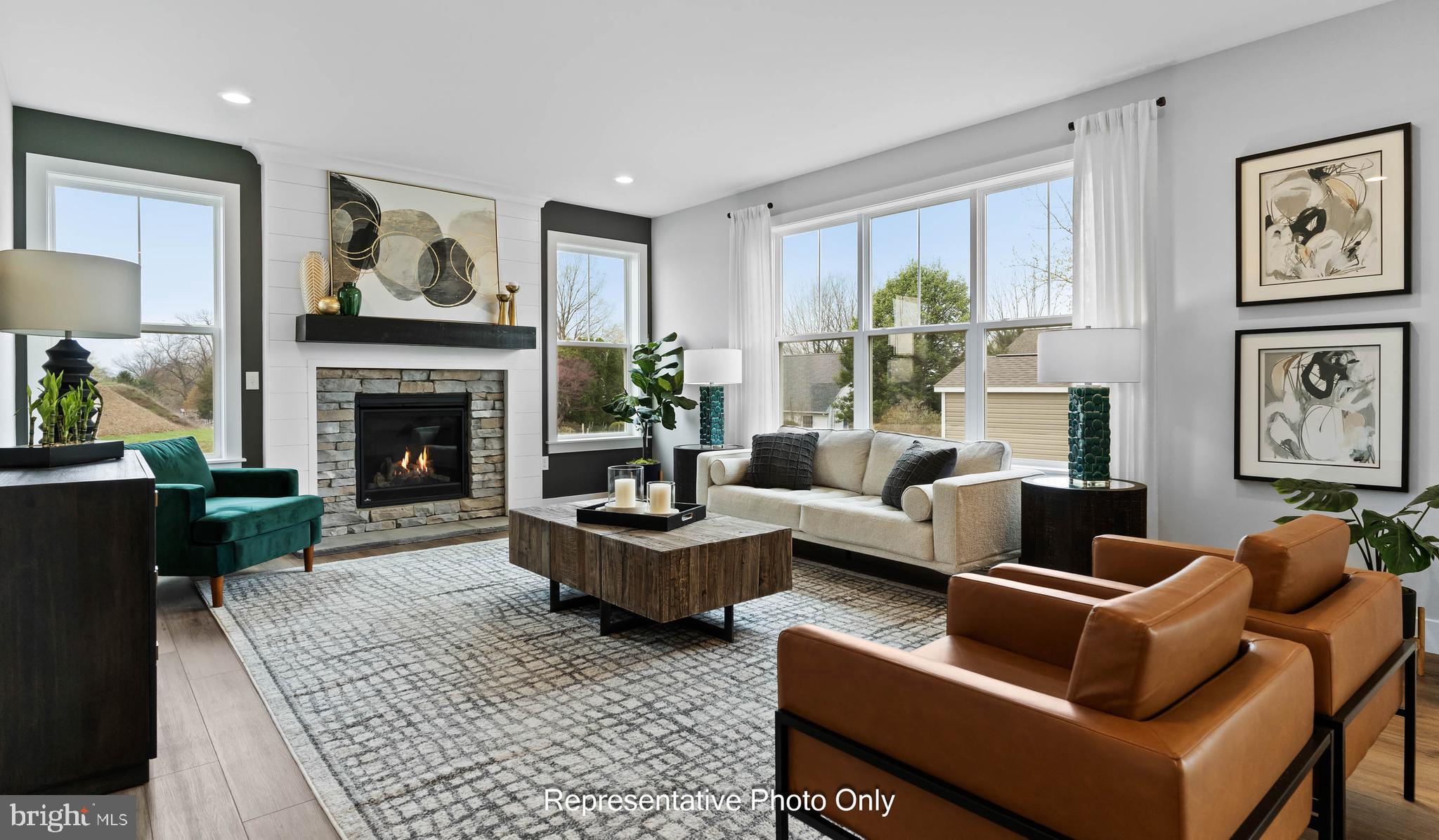 WALTON HILL - Residential