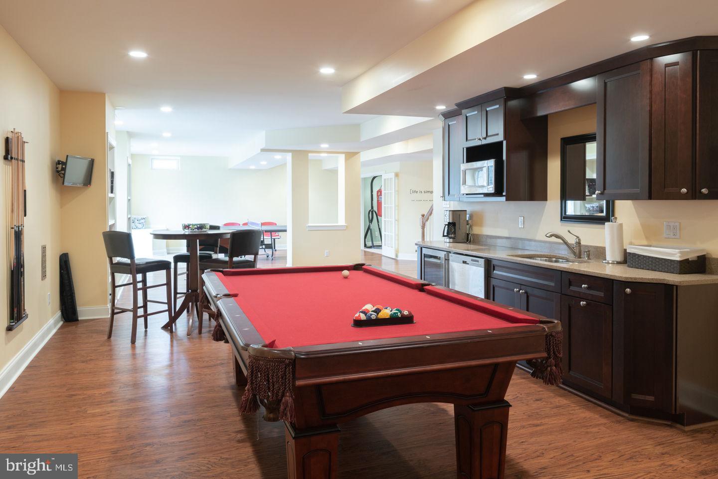 FOXHALL ESTATES - Residential