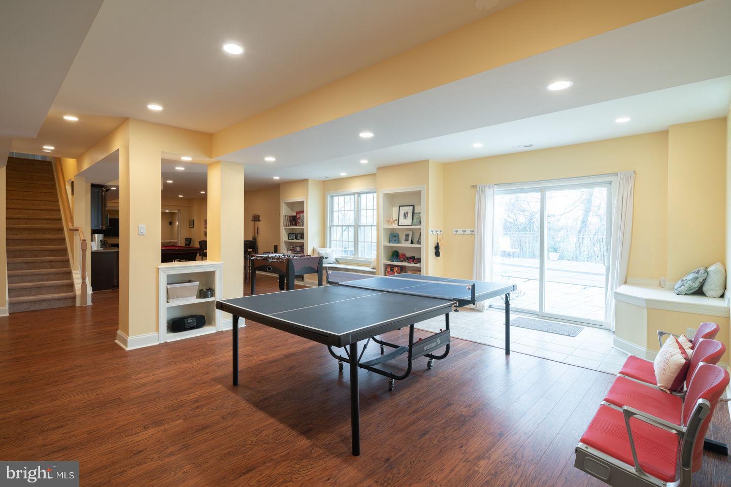 FOXHALL ESTATES - Residential