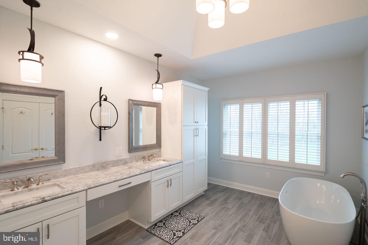 FOXHALL ESTATES - Residential