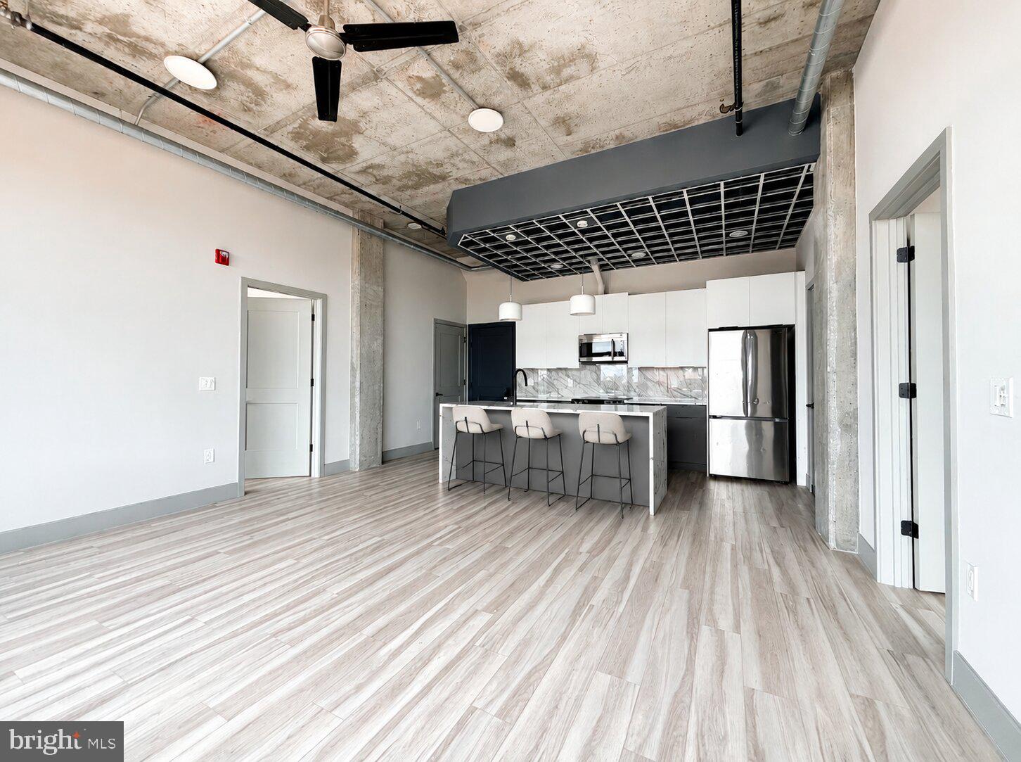 1810 E VENANGO STREET 505