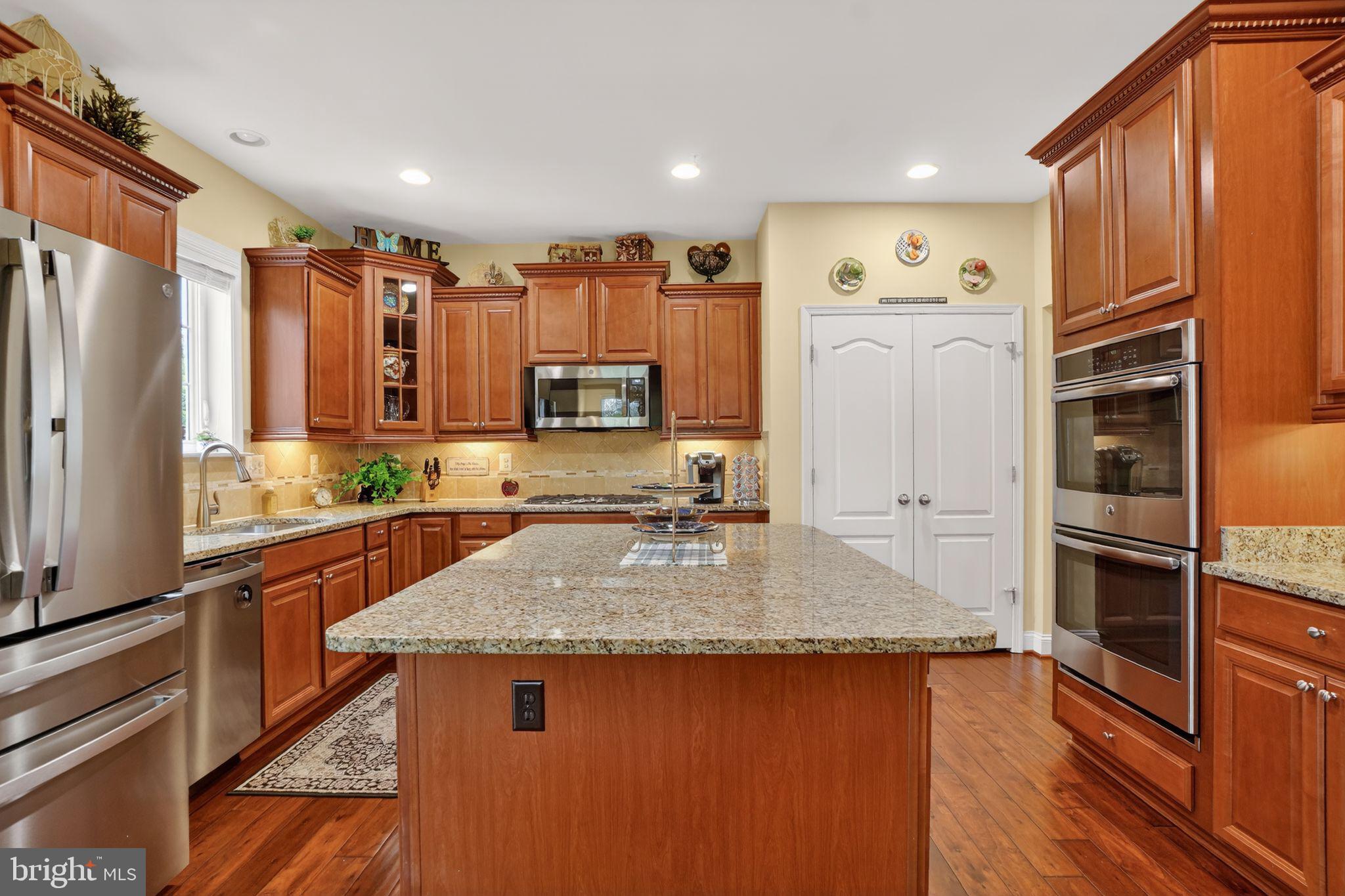 HIGHLAND MEADOWS - Residential