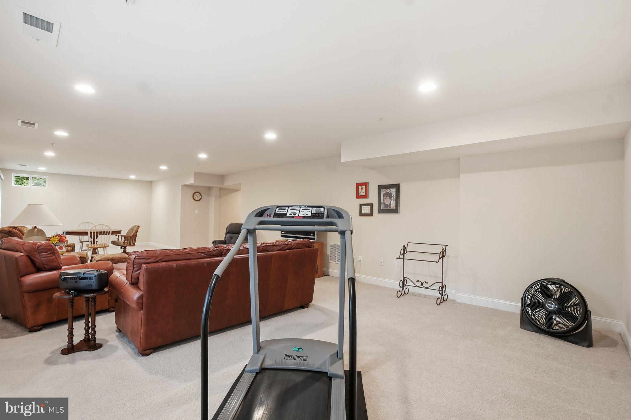 HIGHLAND MEADOWS - Residential