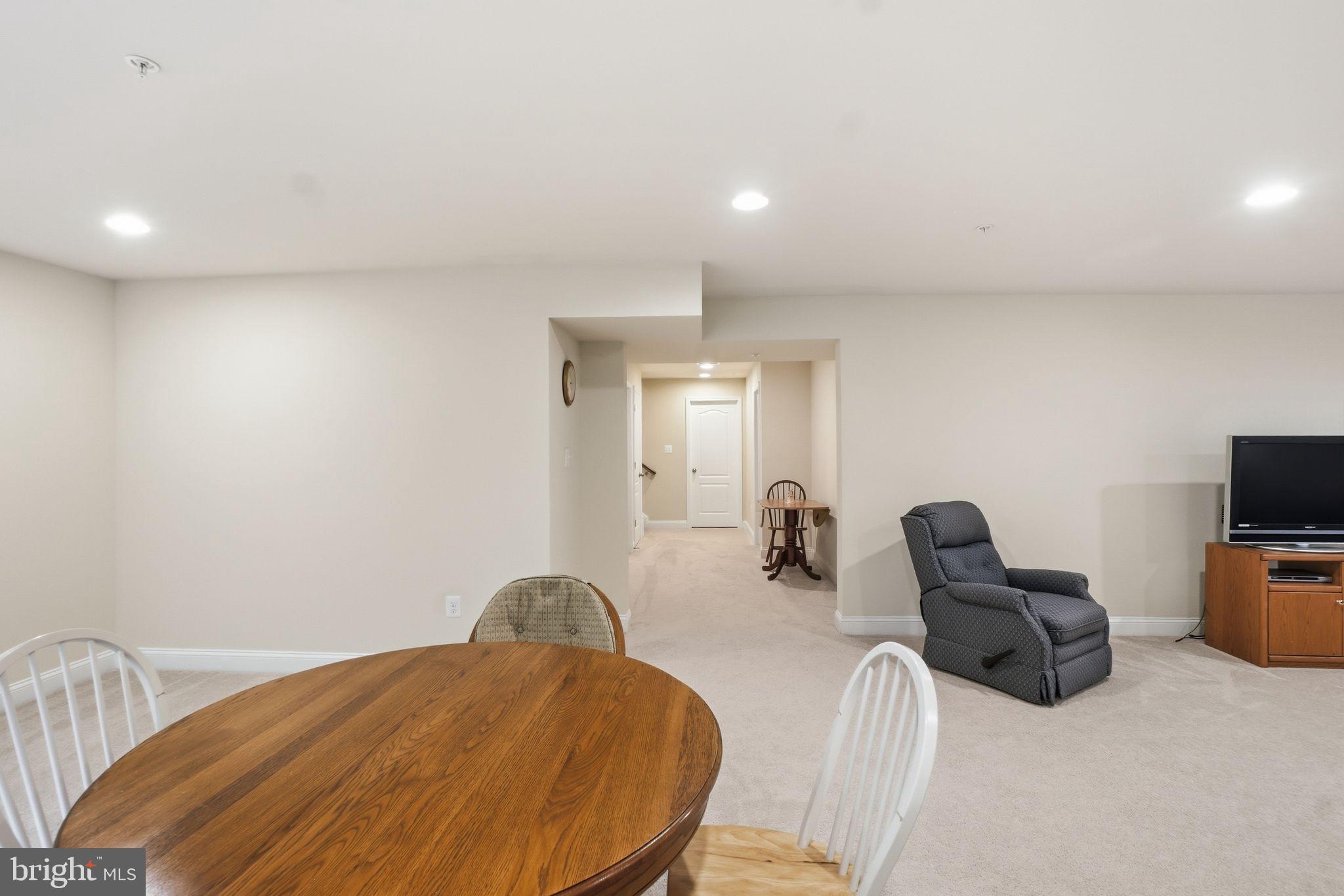HIGHLAND MEADOWS - Residential