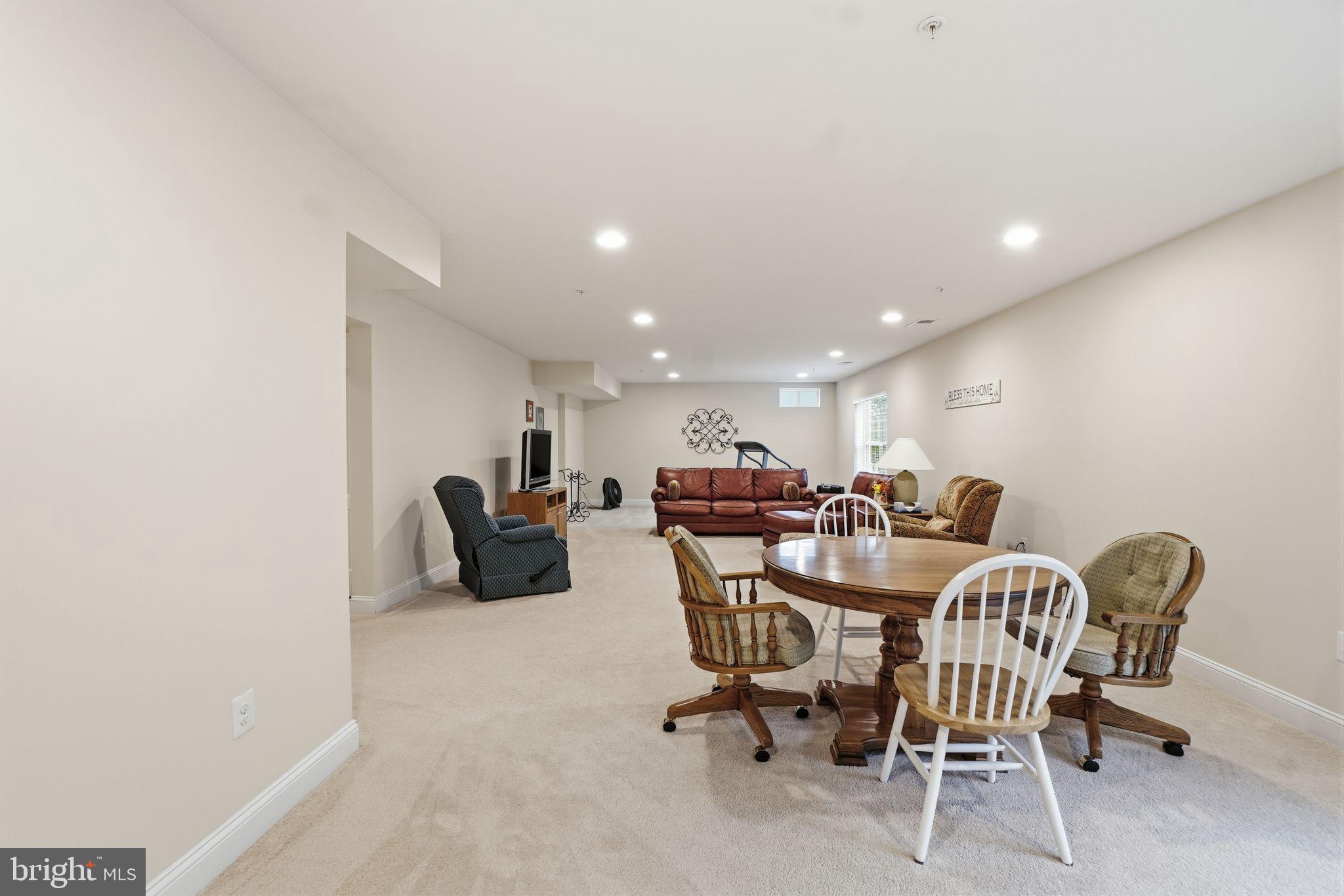 HIGHLAND MEADOWS - Residential