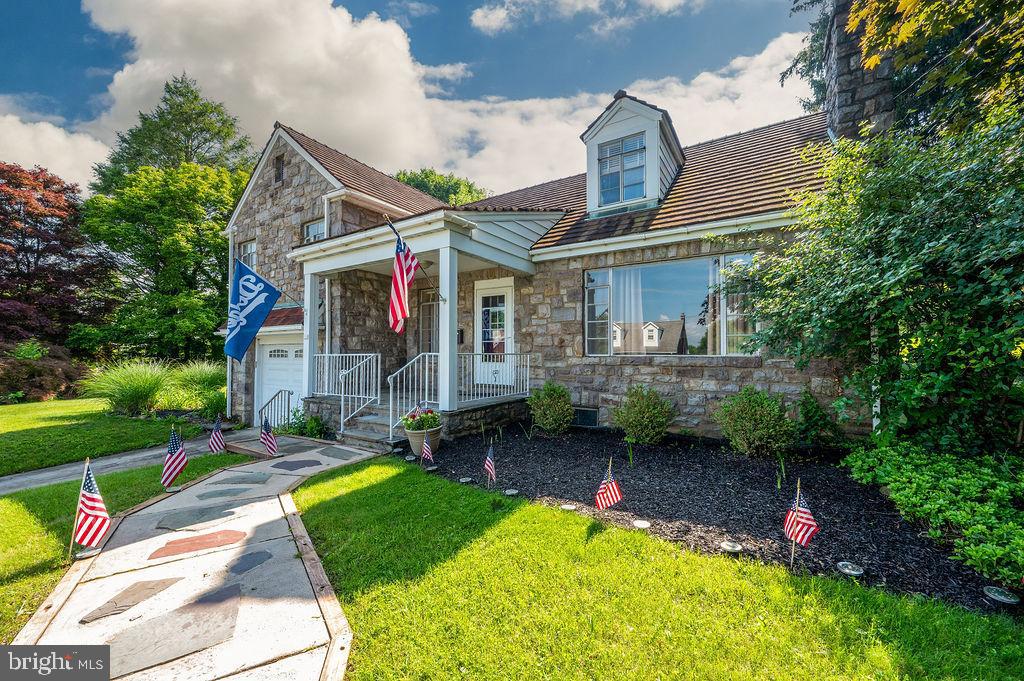 111 FLEETWOOD AVENUE