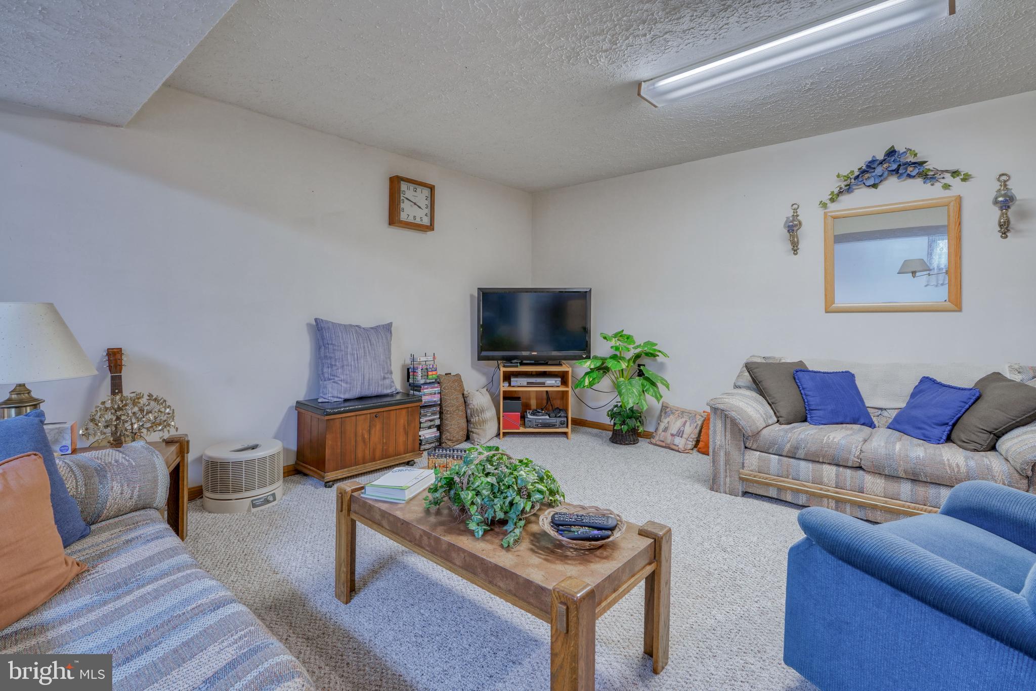 WOODBRIDGE - Residential