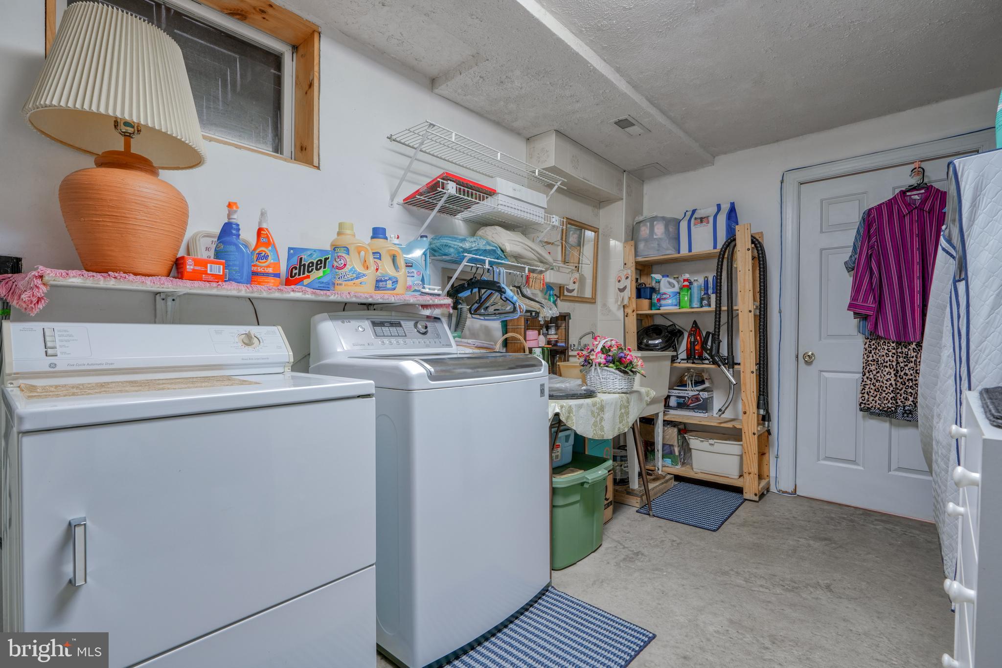 WOODBRIDGE - Residential