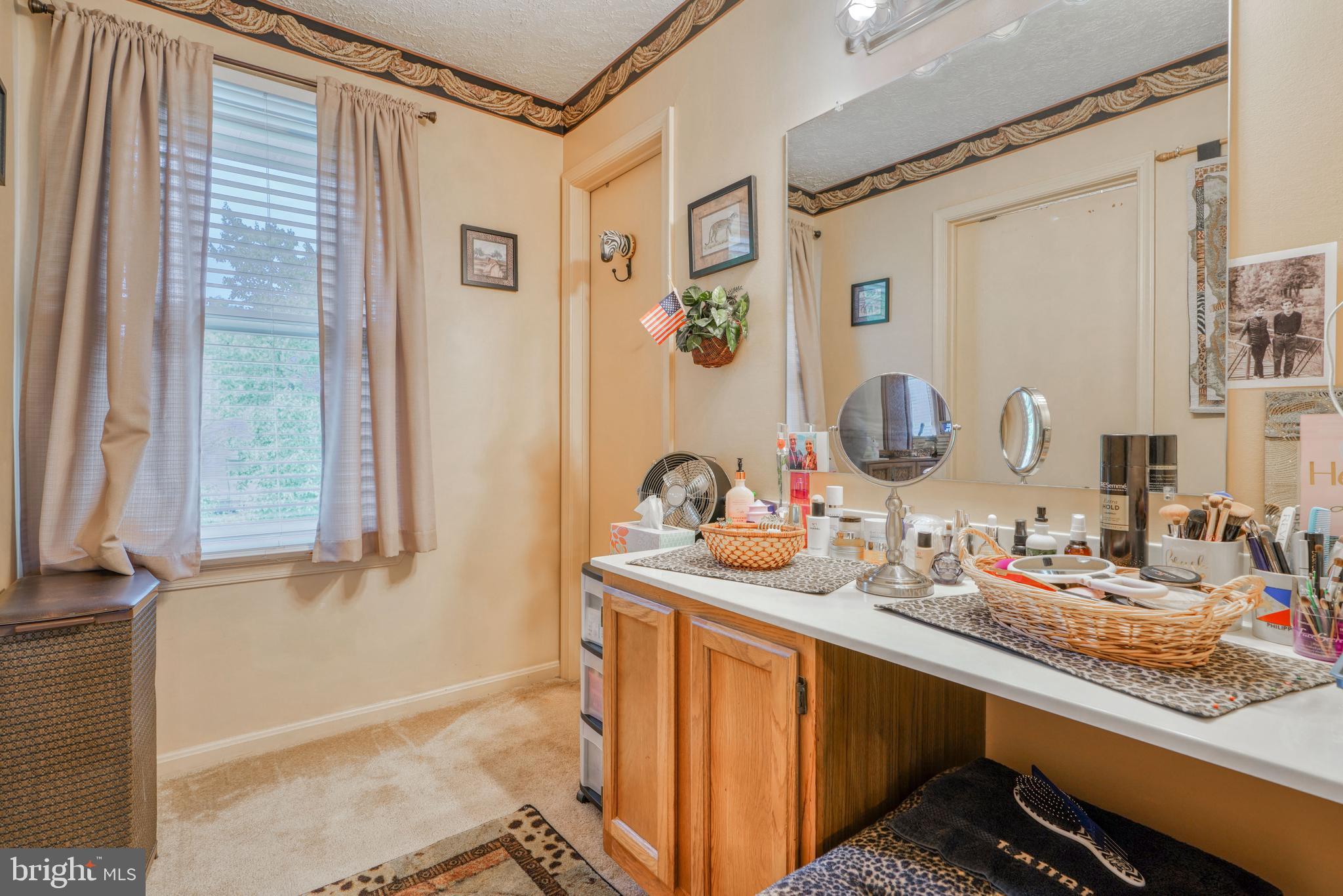 WOODBRIDGE - Residential