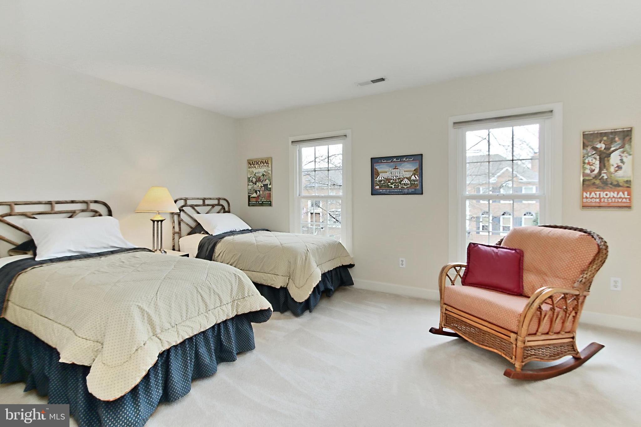 SPY HILL - Residential