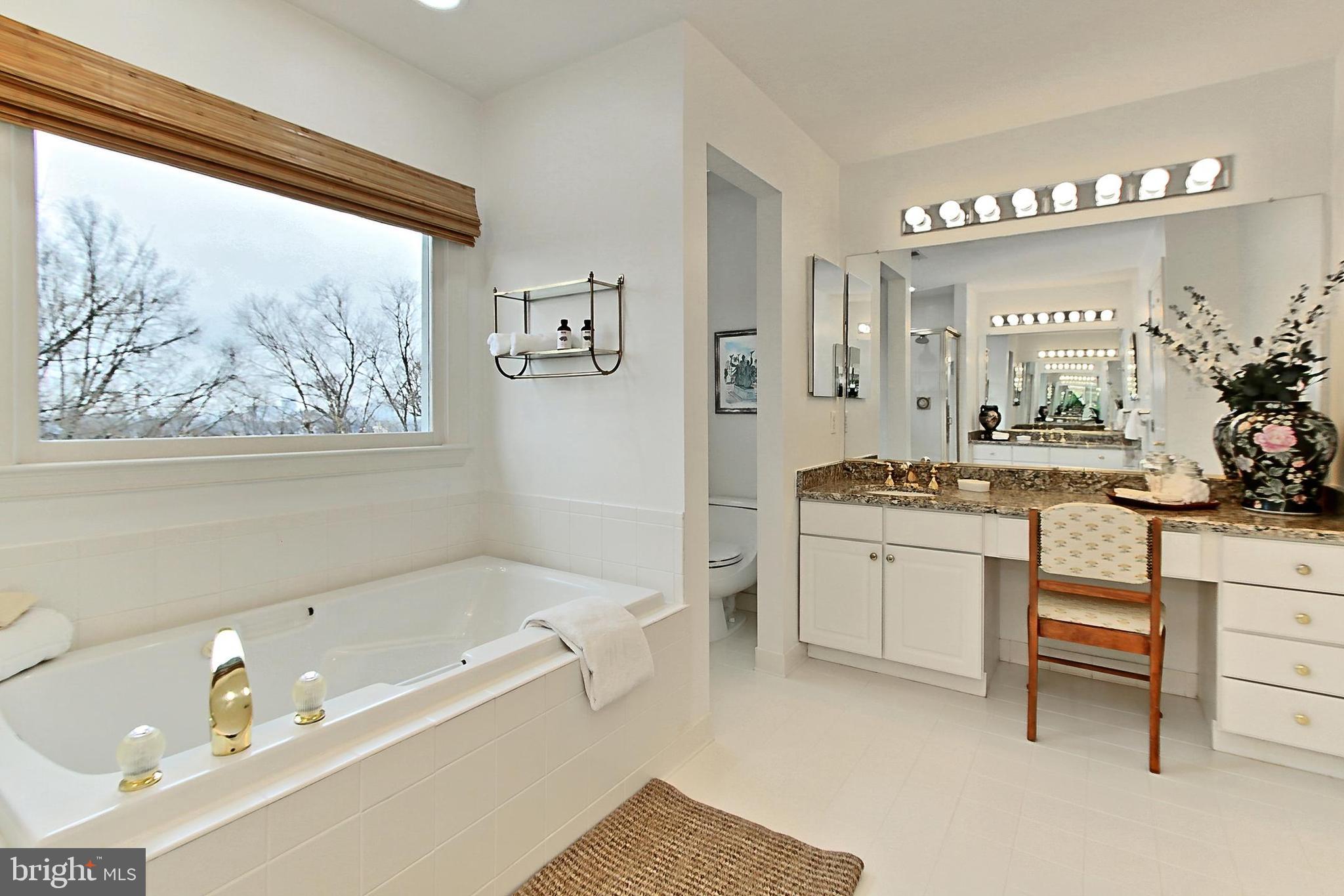 SPY HILL - Residential