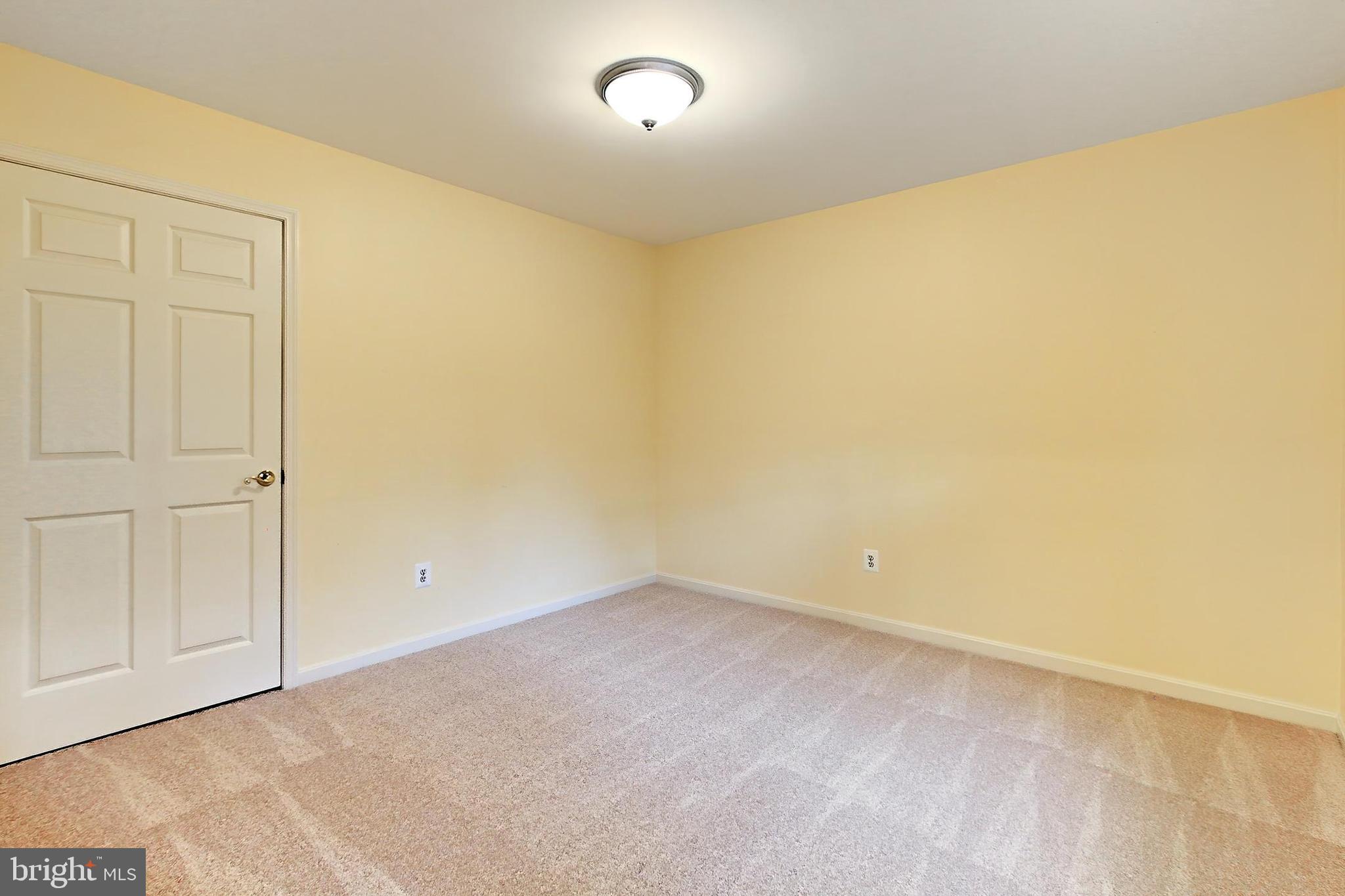 SPY HILL - Residential