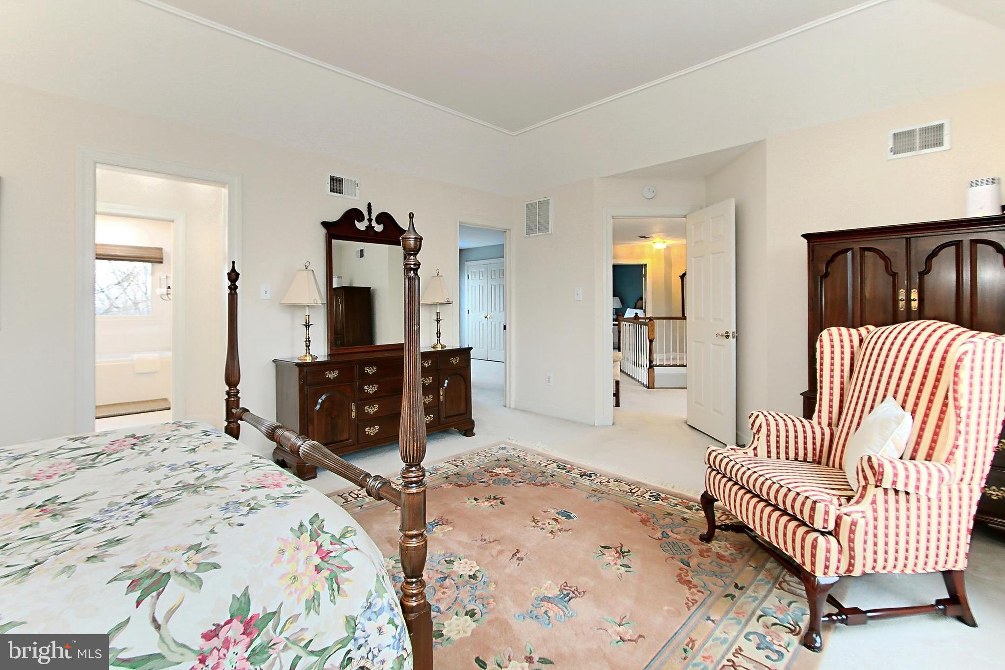 SPY HILL - Residential