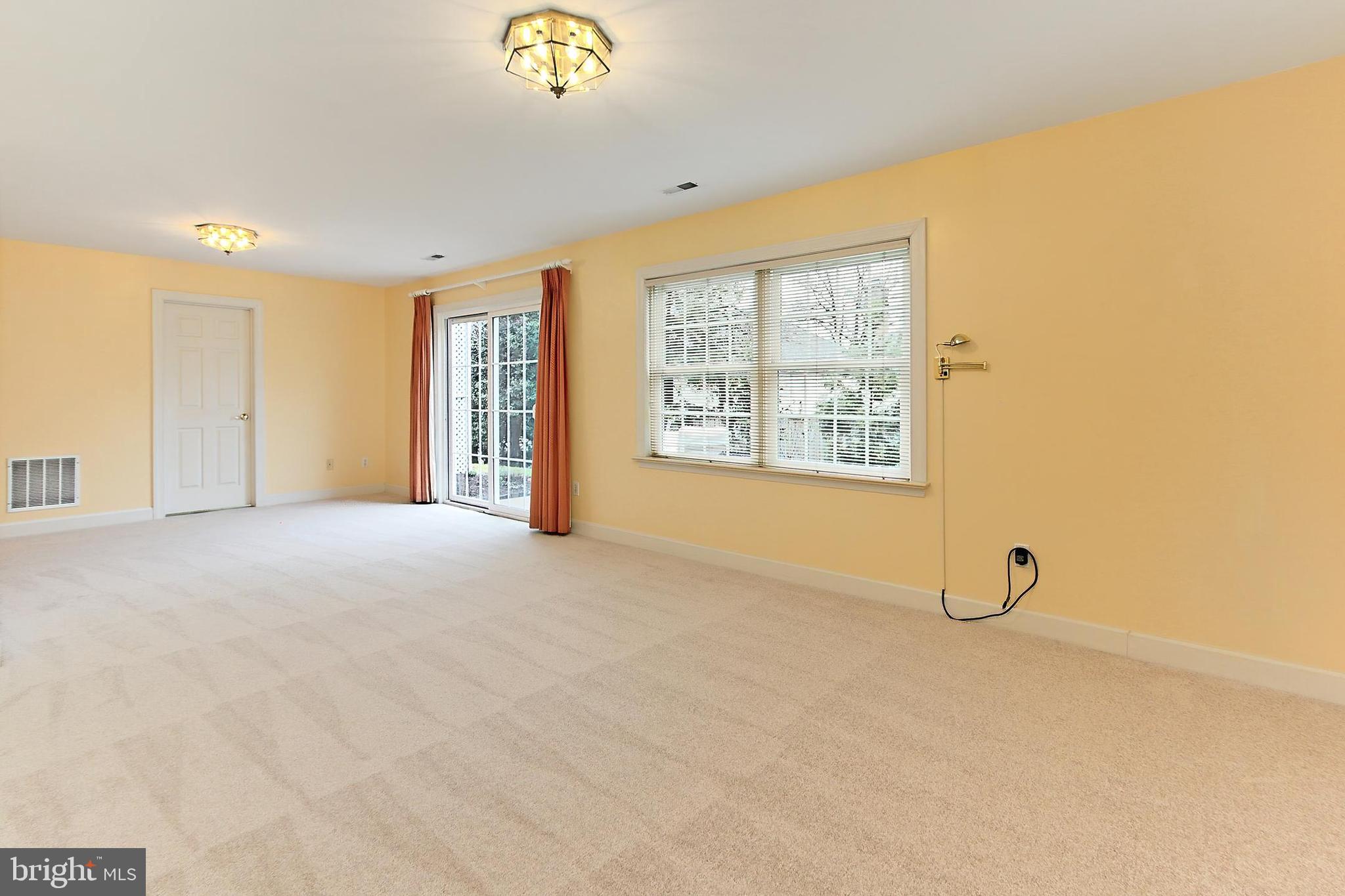 SPY HILL - Residential