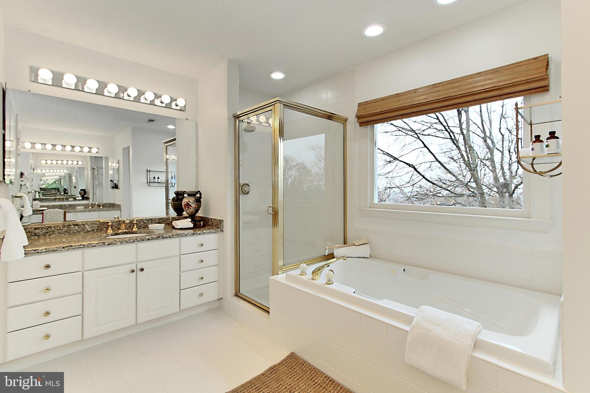 SPY HILL - Residential