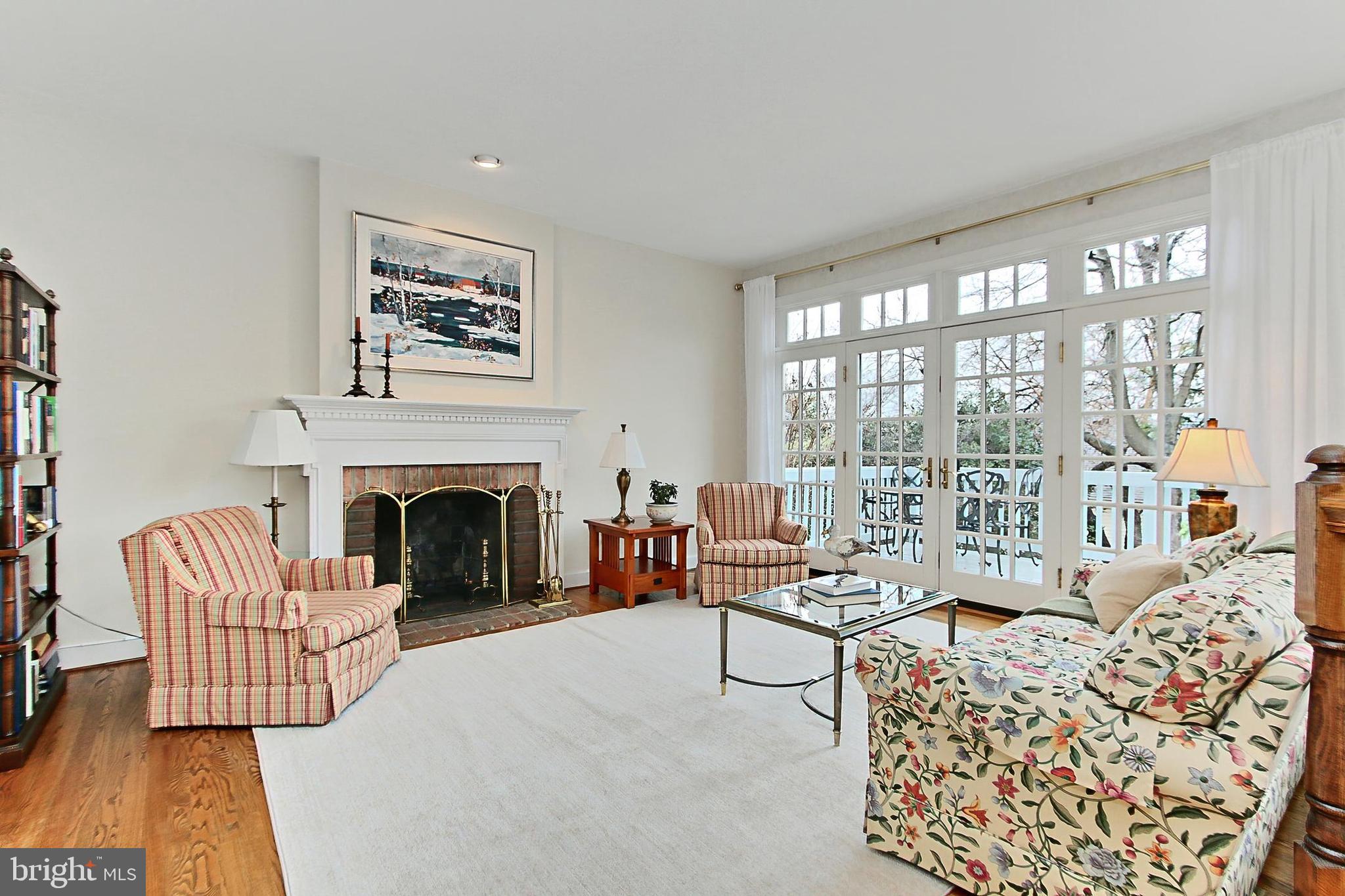 SPY HILL - Residential