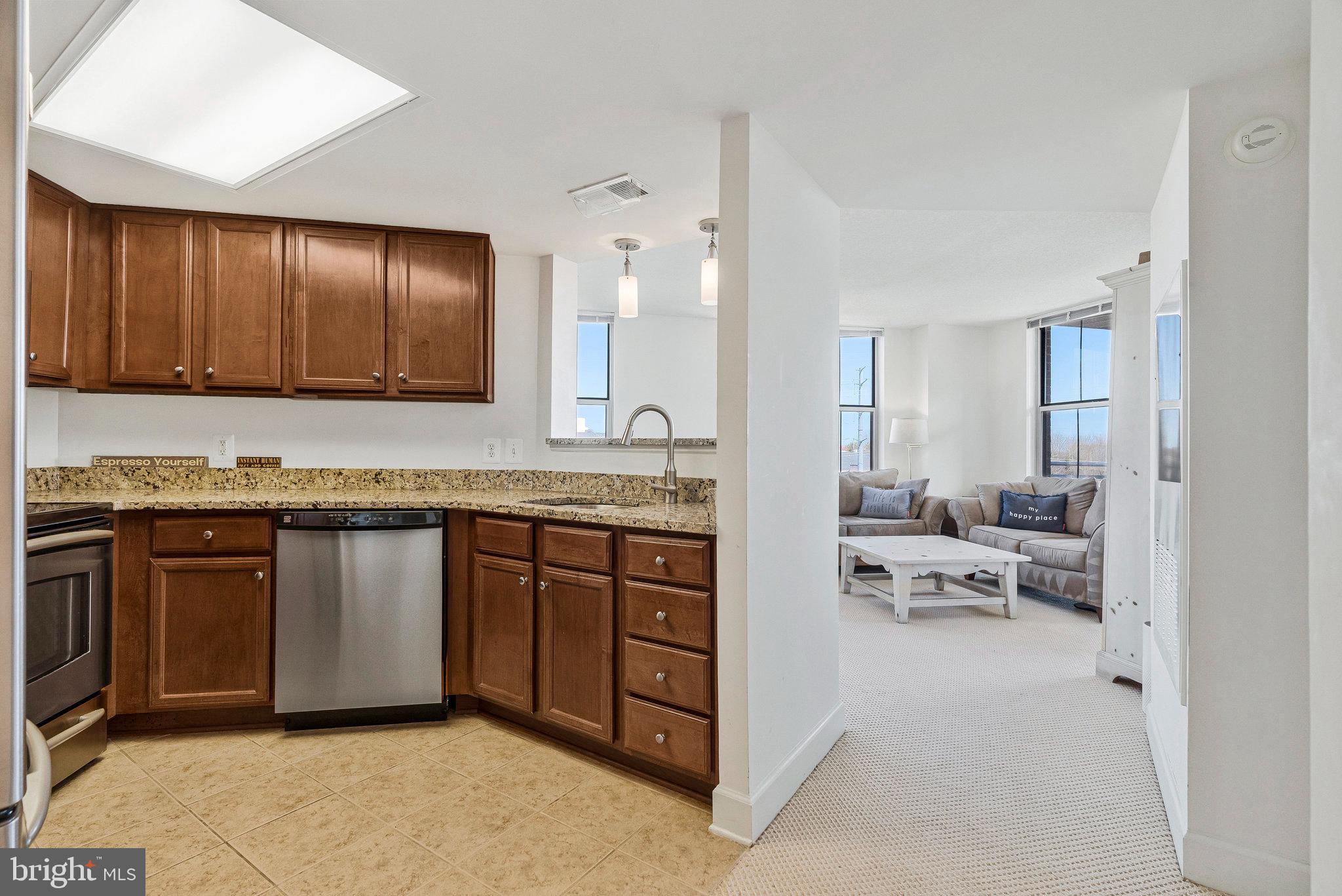 CARLTON HOUSE - Residential