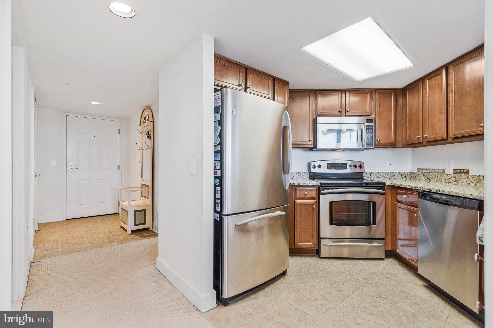 CARLTON HOUSE - Residential