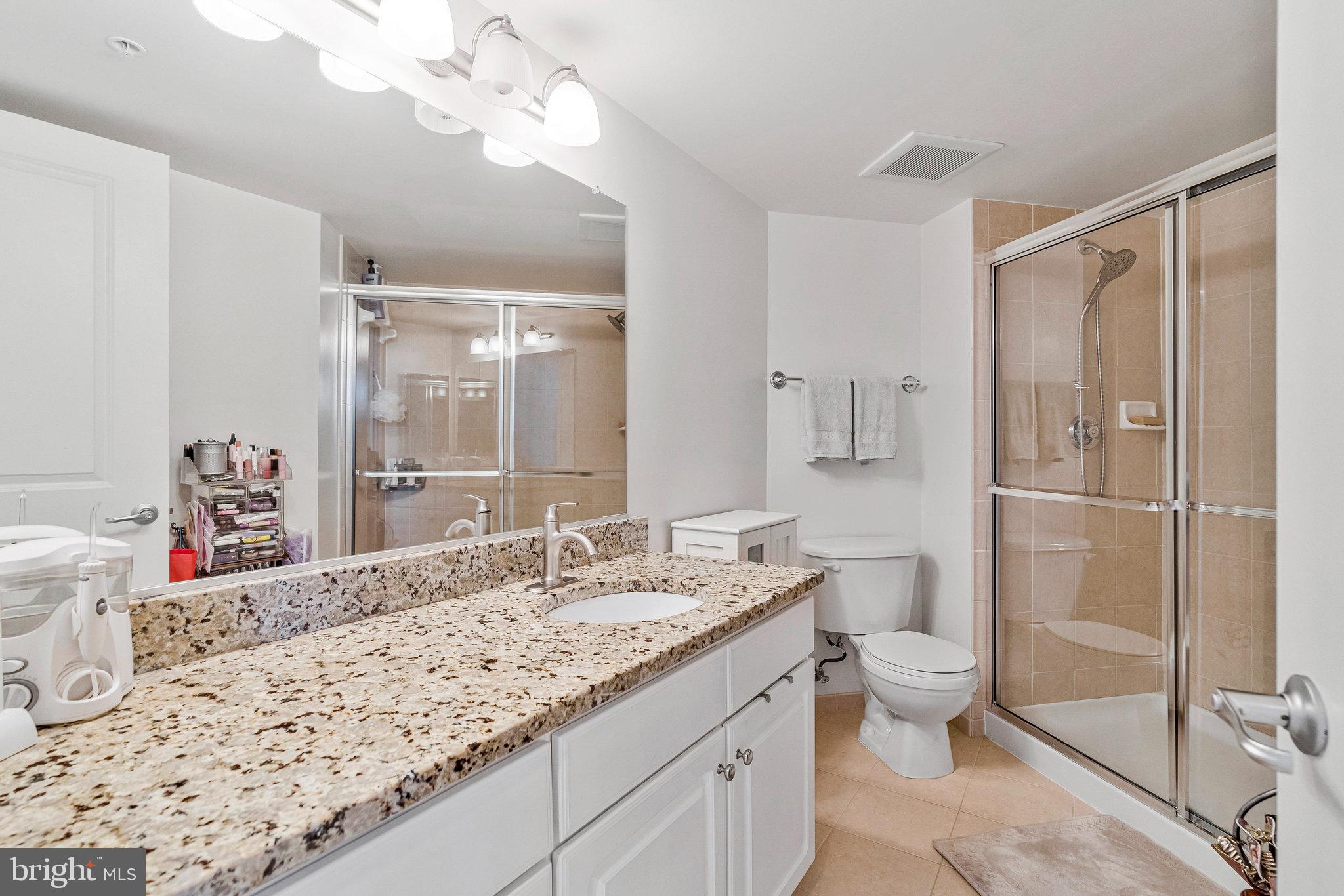 CARLTON HOUSE - Residential