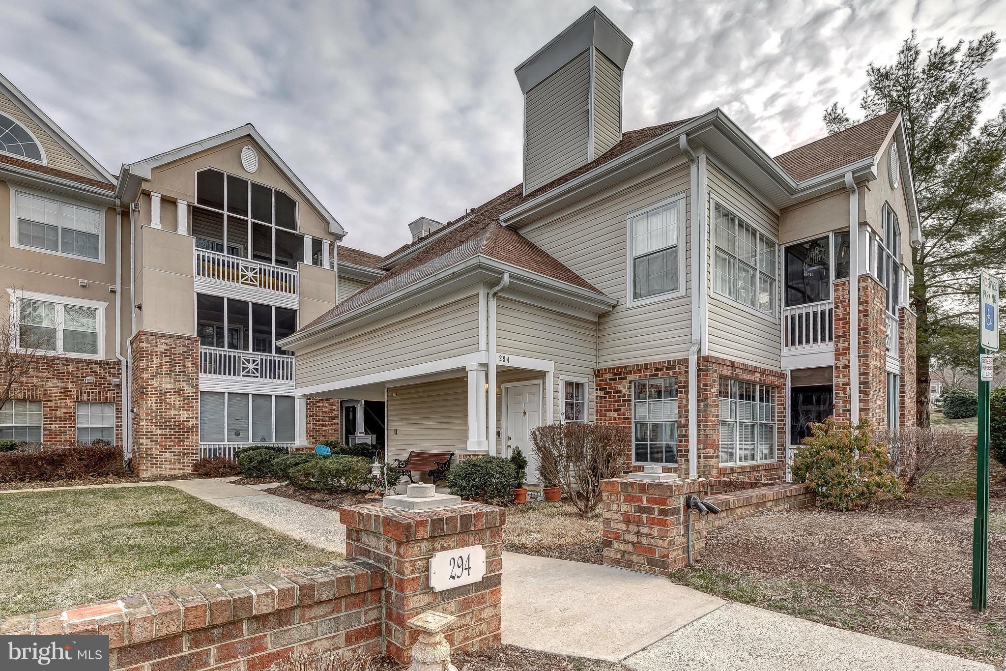 ENGLISH COUNTRY MANOR - Residential