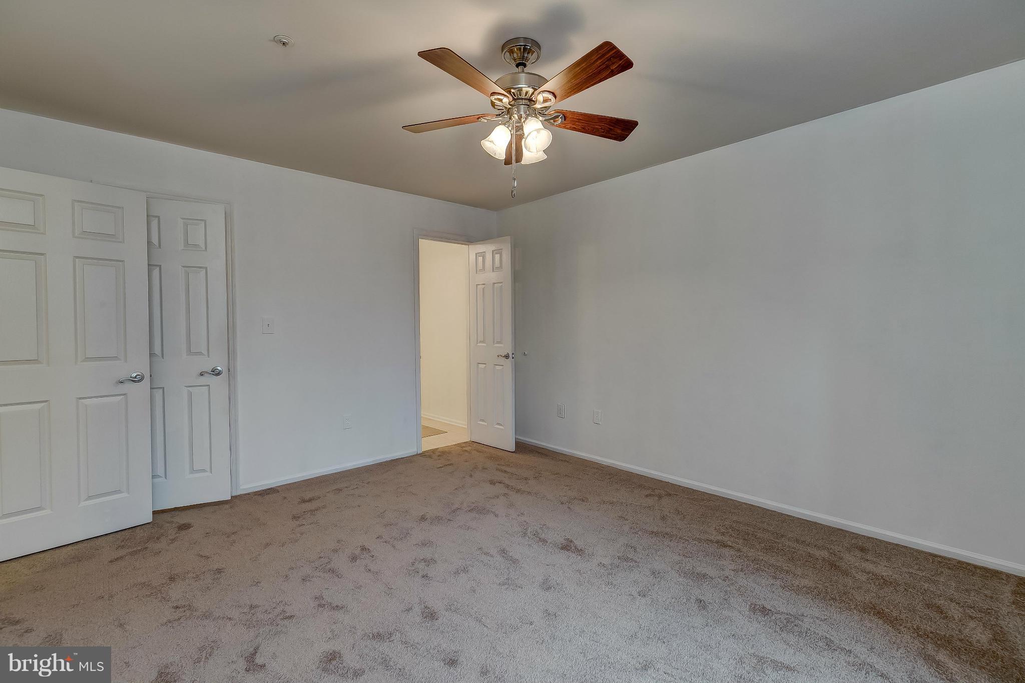 ENGLISH COUNTRY MANOR - Residential