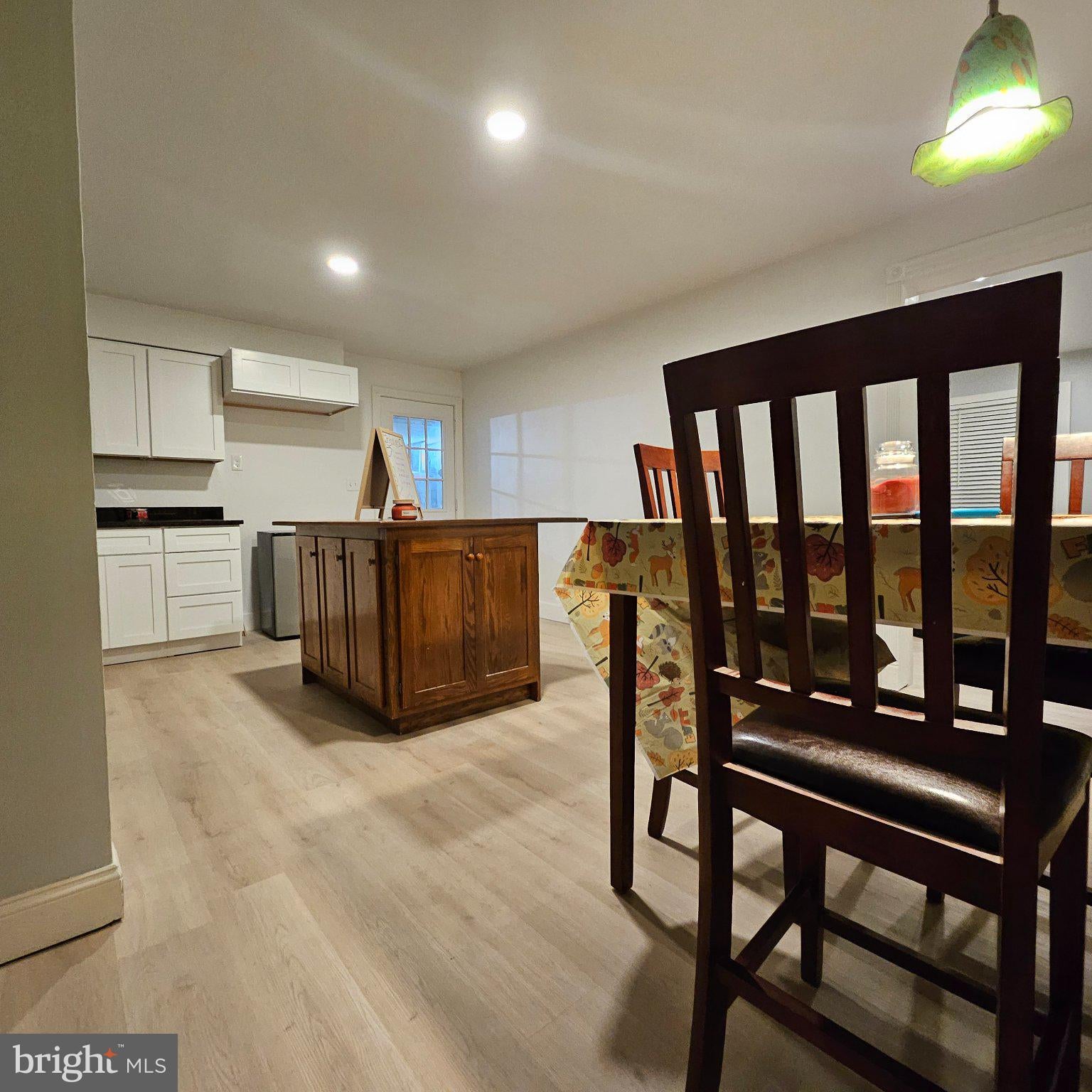 325 HILLCREST DRIVE