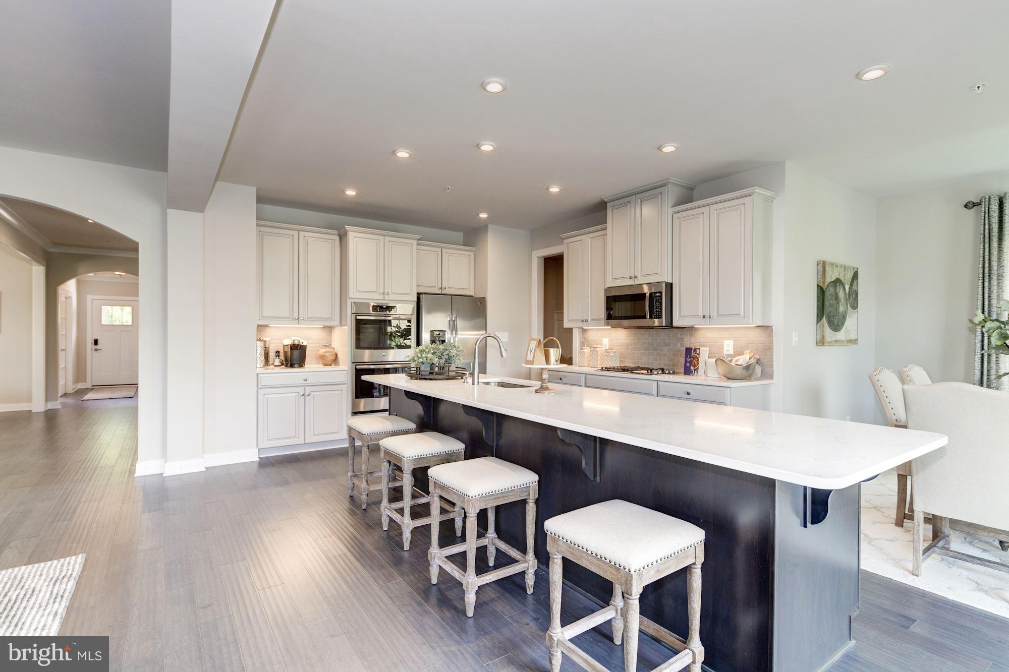 OVERLOOK AT SCENIC MANOR - Residential