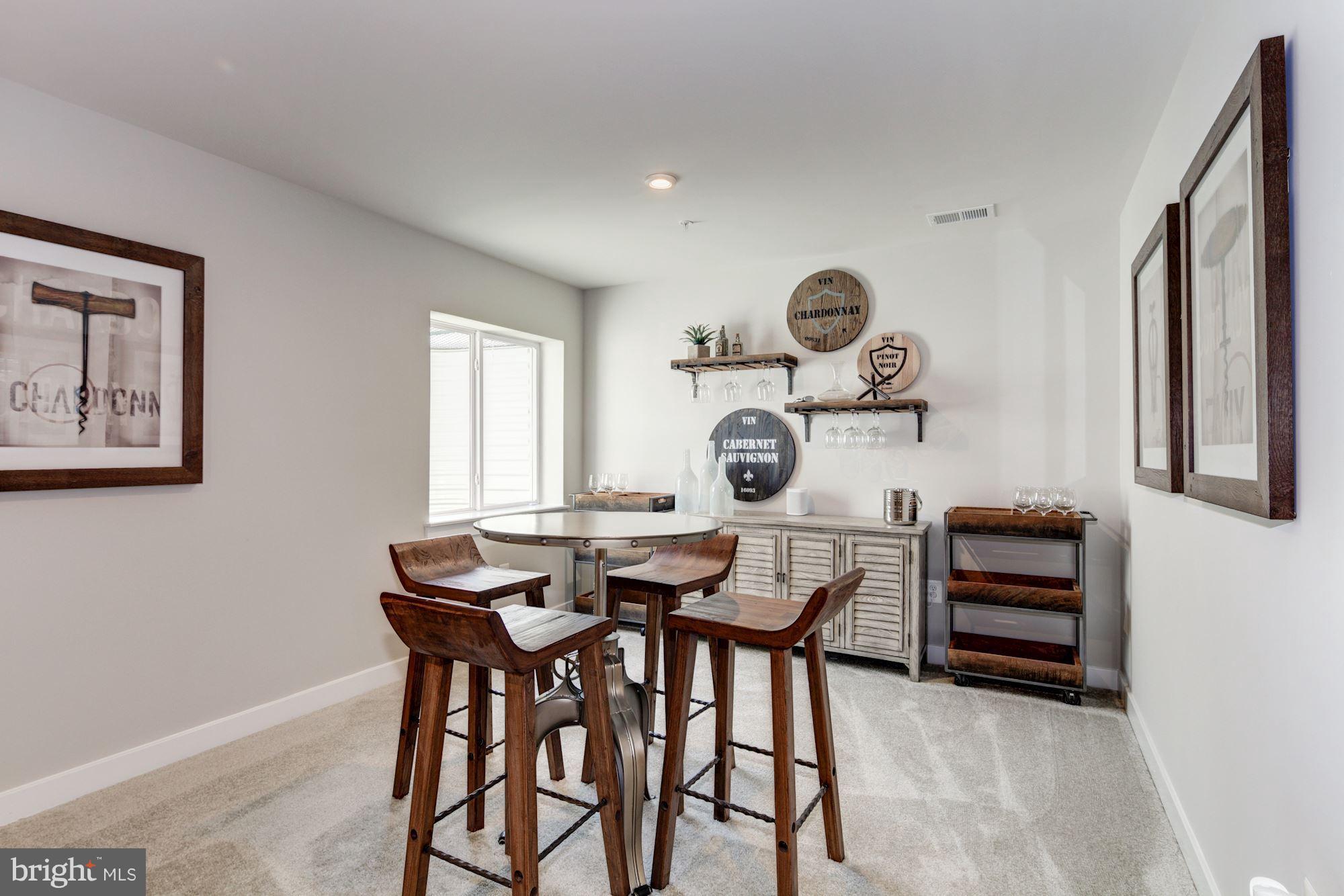 OVERLOOK AT SCENIC MANOR - Residential