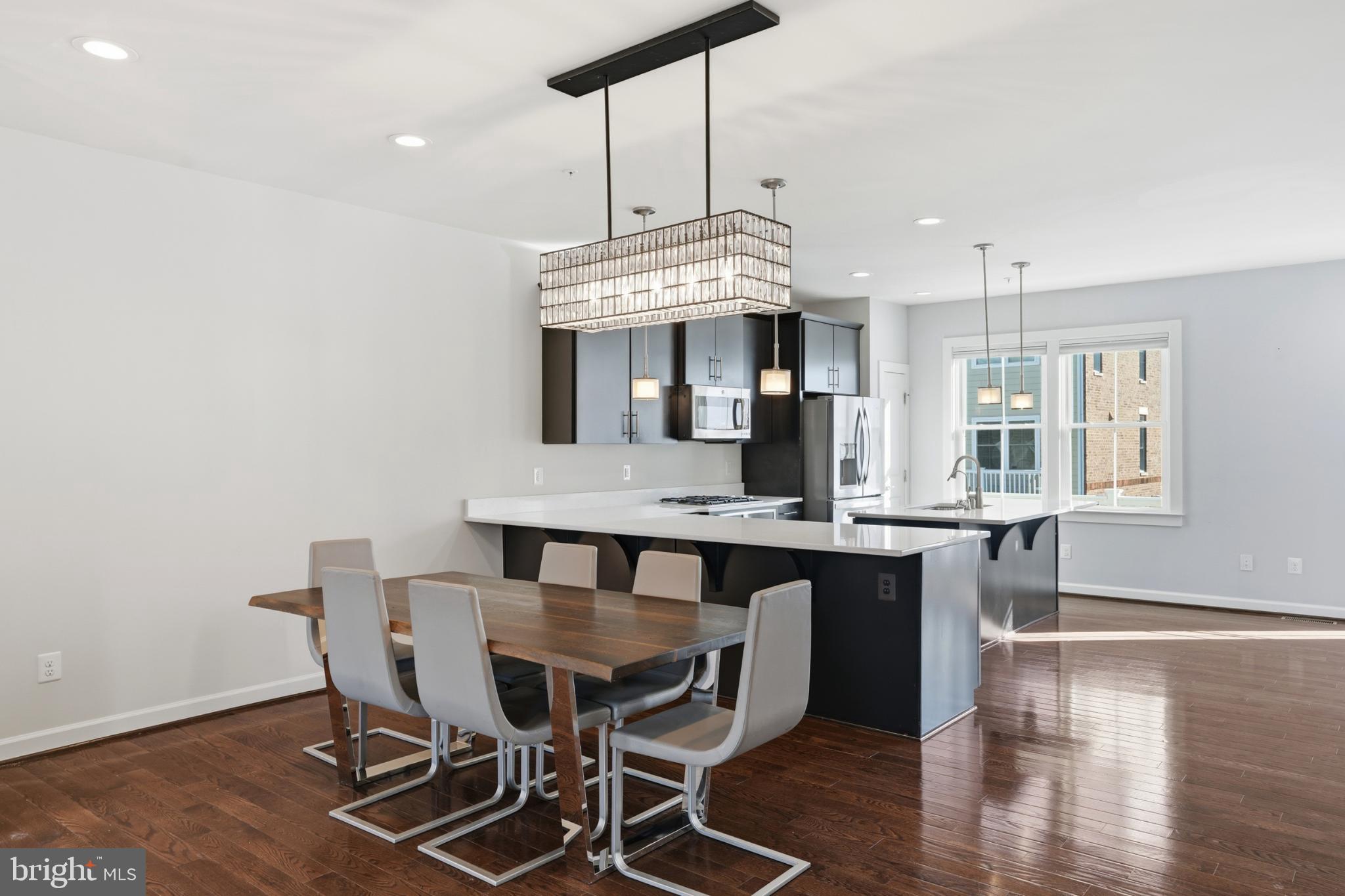 RIDGEWOOD - Residential Lease