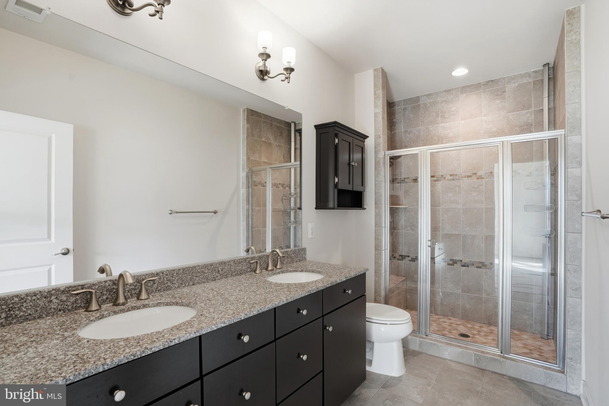 RIDGEWOOD - Residential Lease