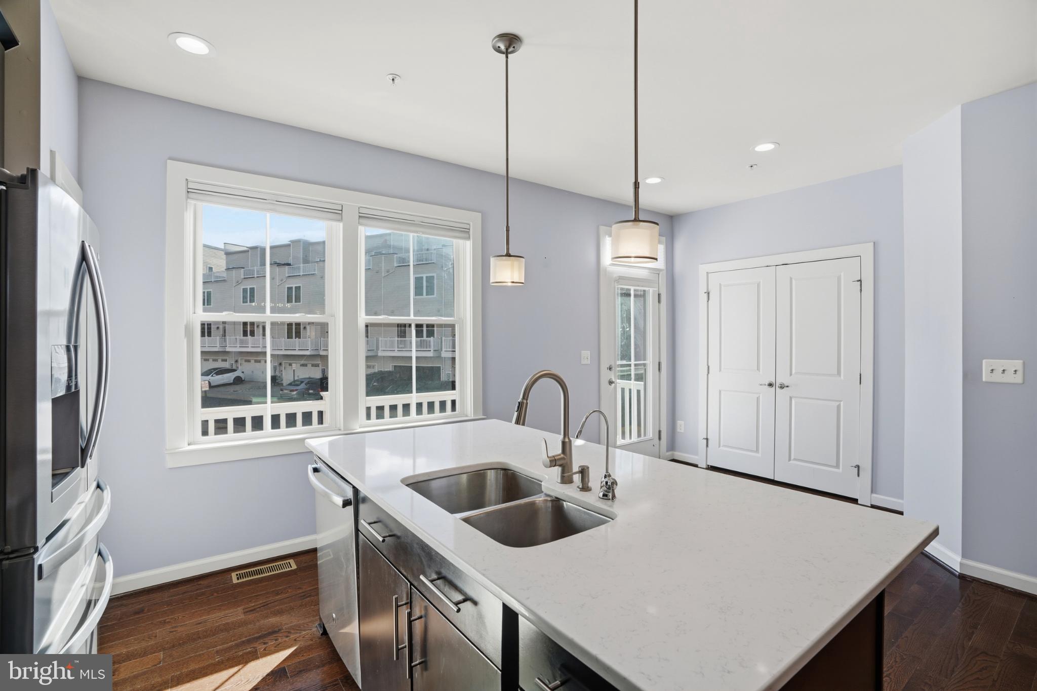 RIDGEWOOD - Residential Lease