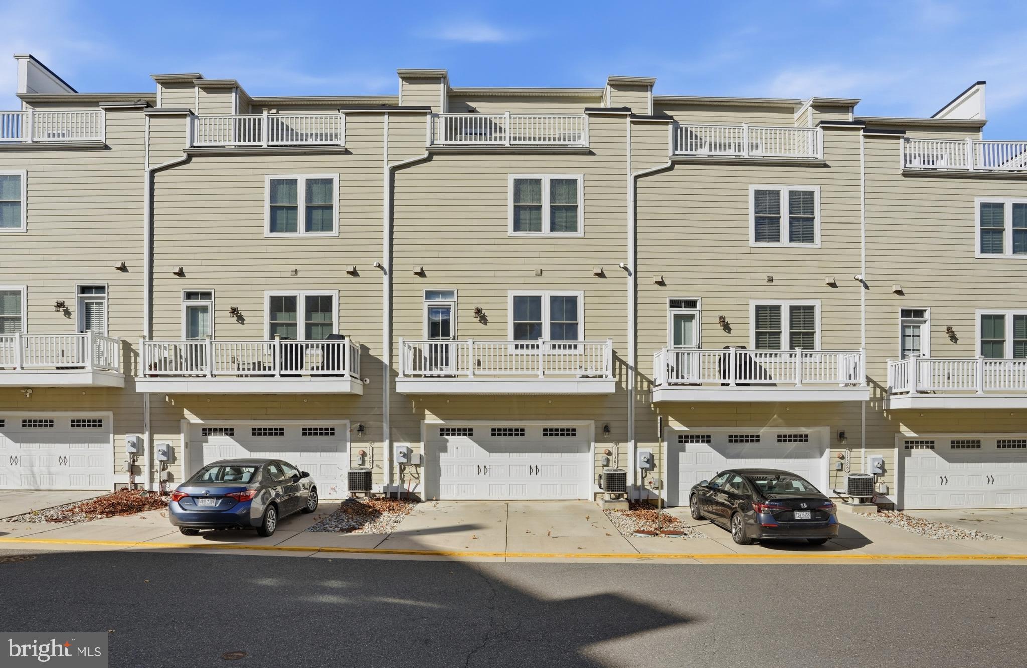 RIDGEWOOD - Residential Lease