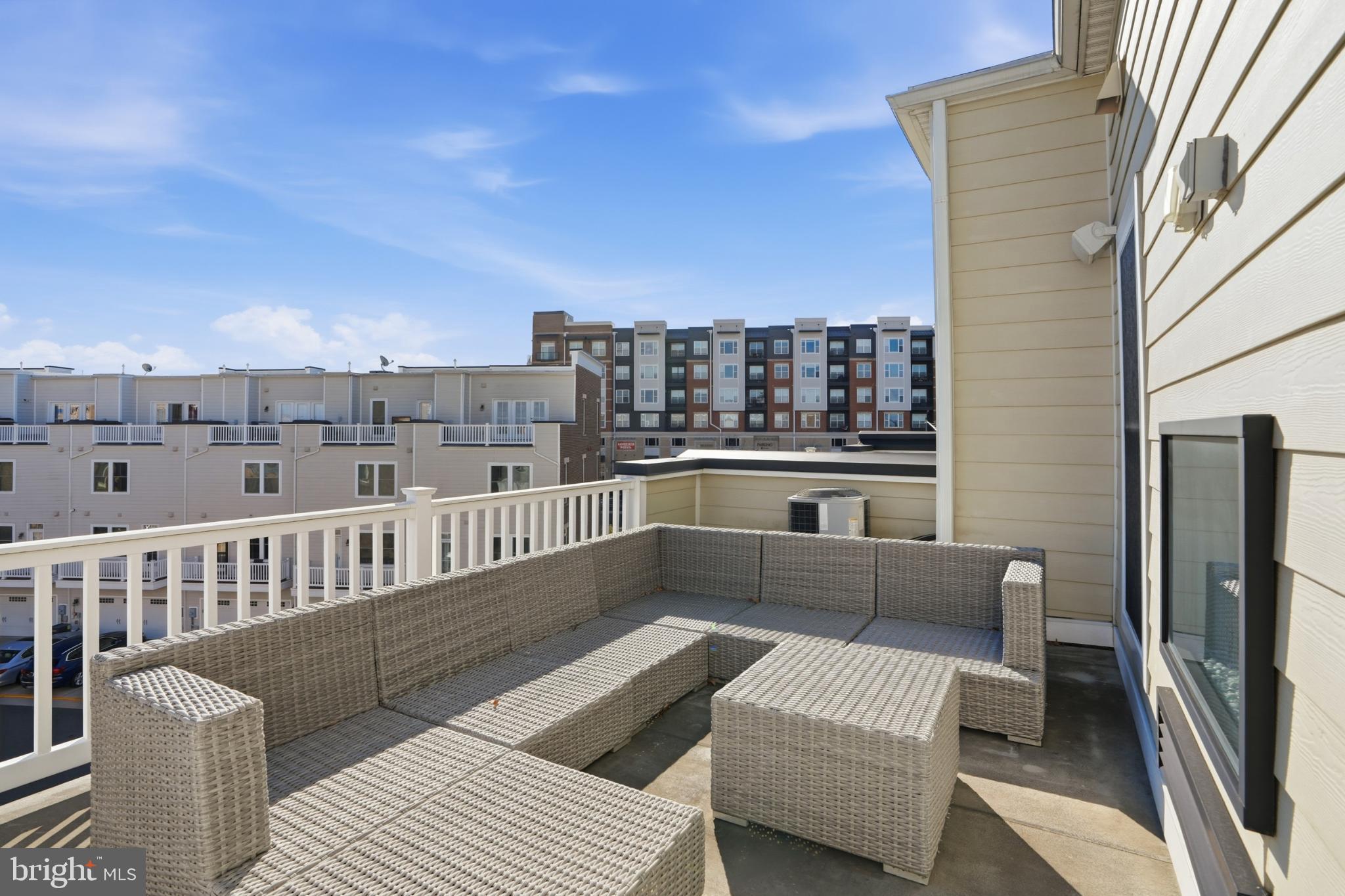 RIDGEWOOD - Residential Lease