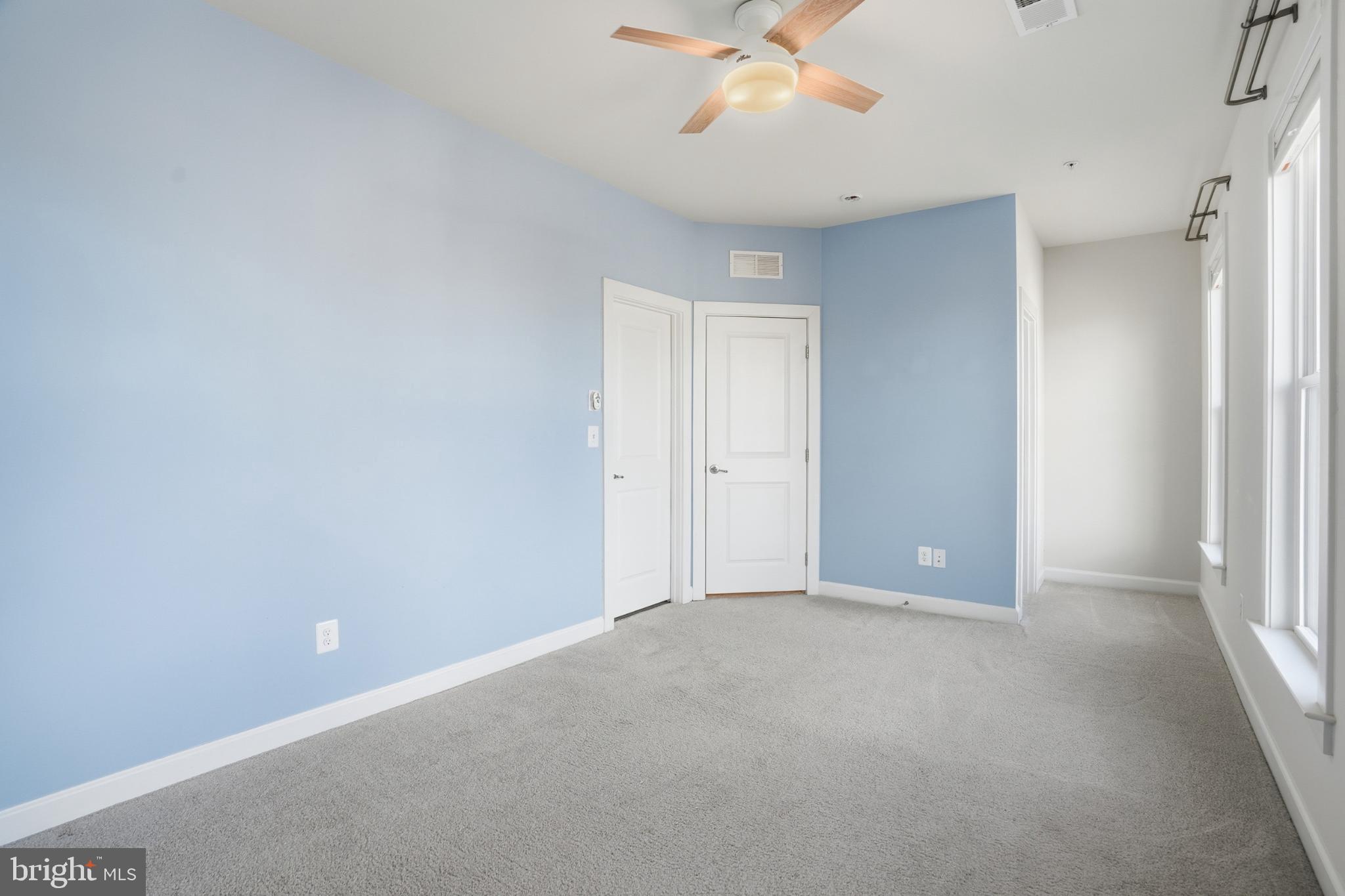 RIDGEWOOD - Residential Lease