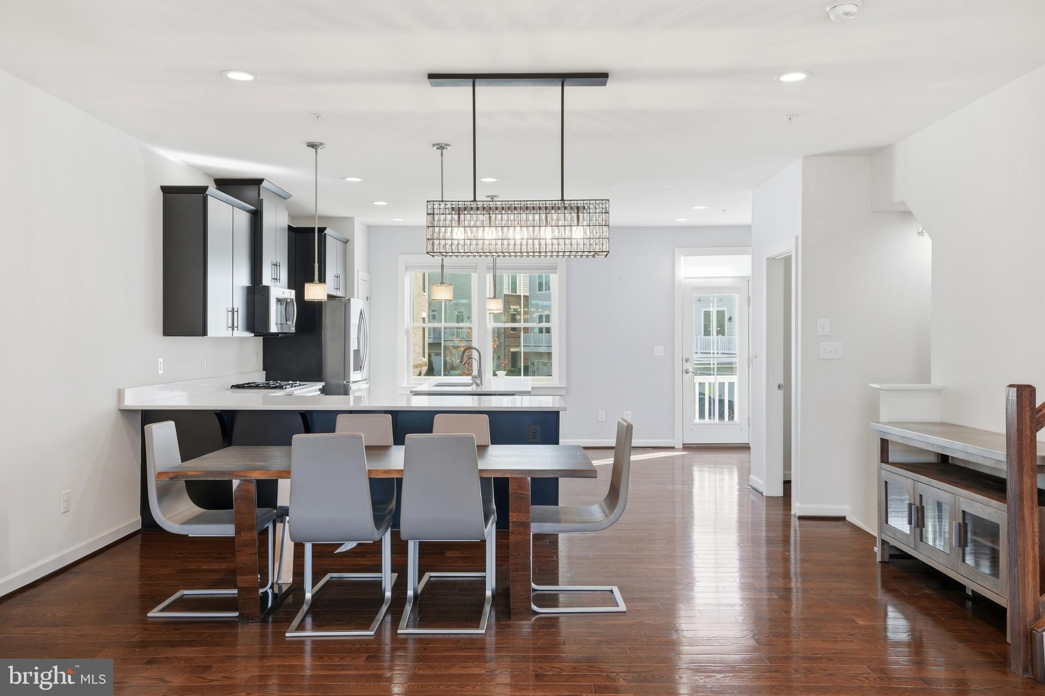 RIDGEWOOD - Residential Lease