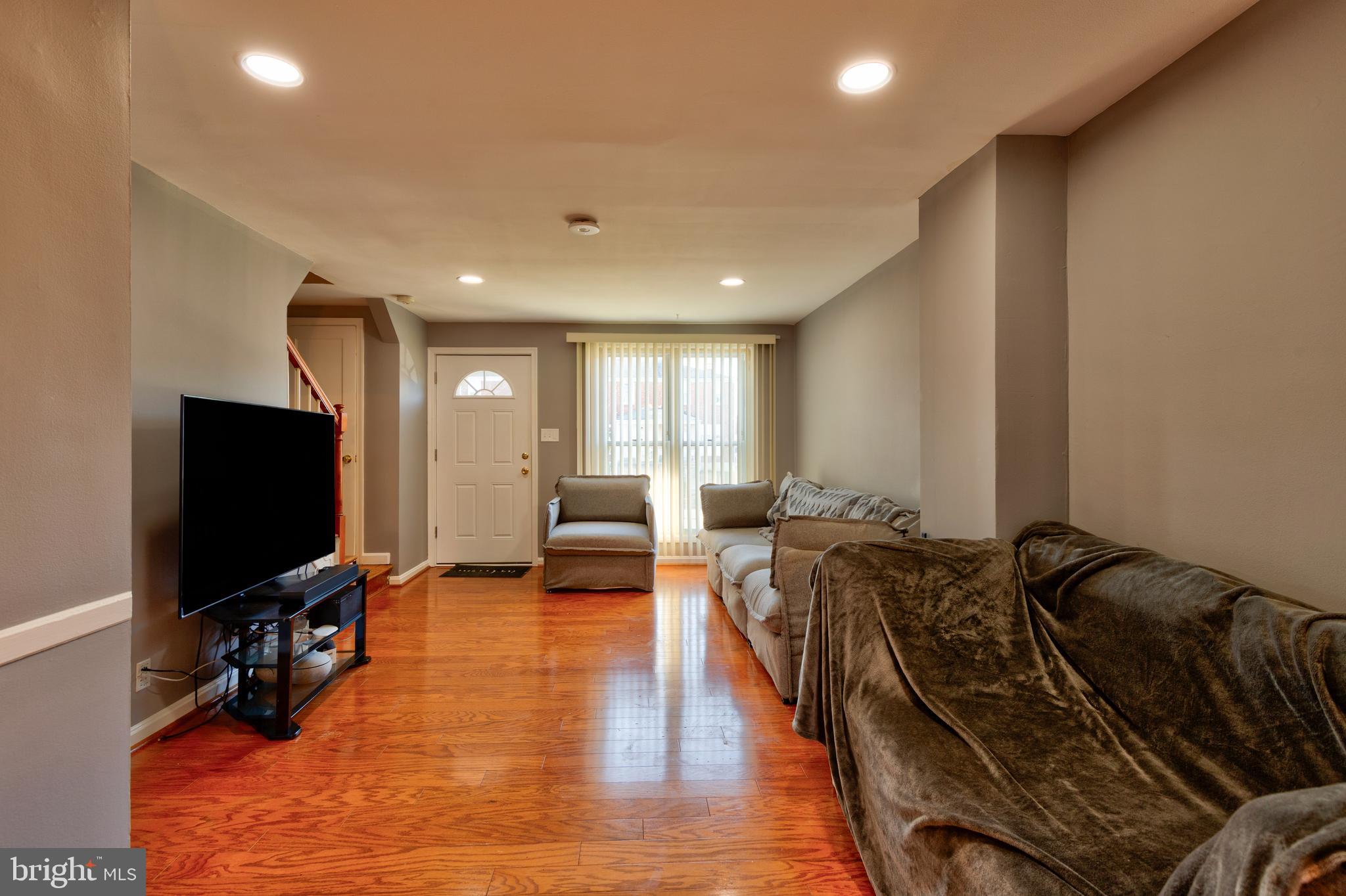 NORTH POINT VILLAGE - Residential