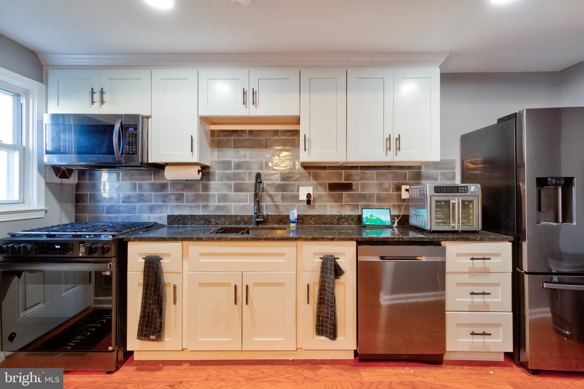 NORTH POINT VILLAGE - Residential