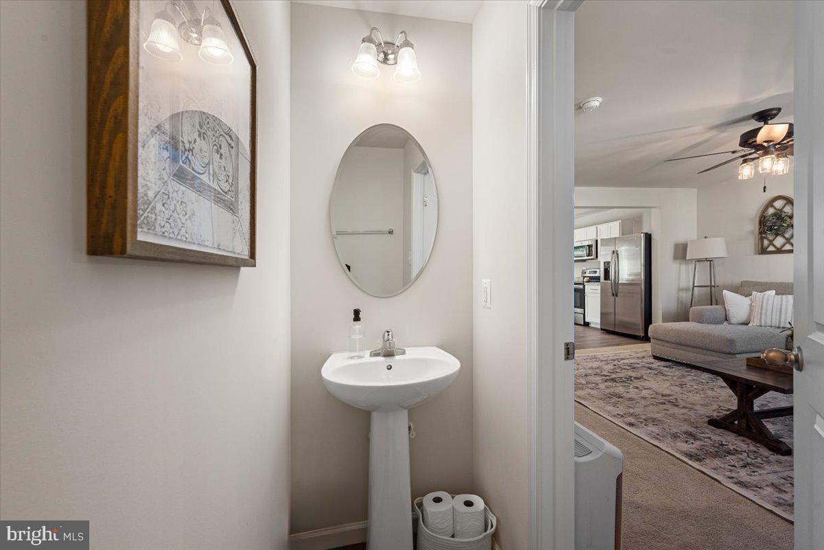 REGENTS CREST - Residential