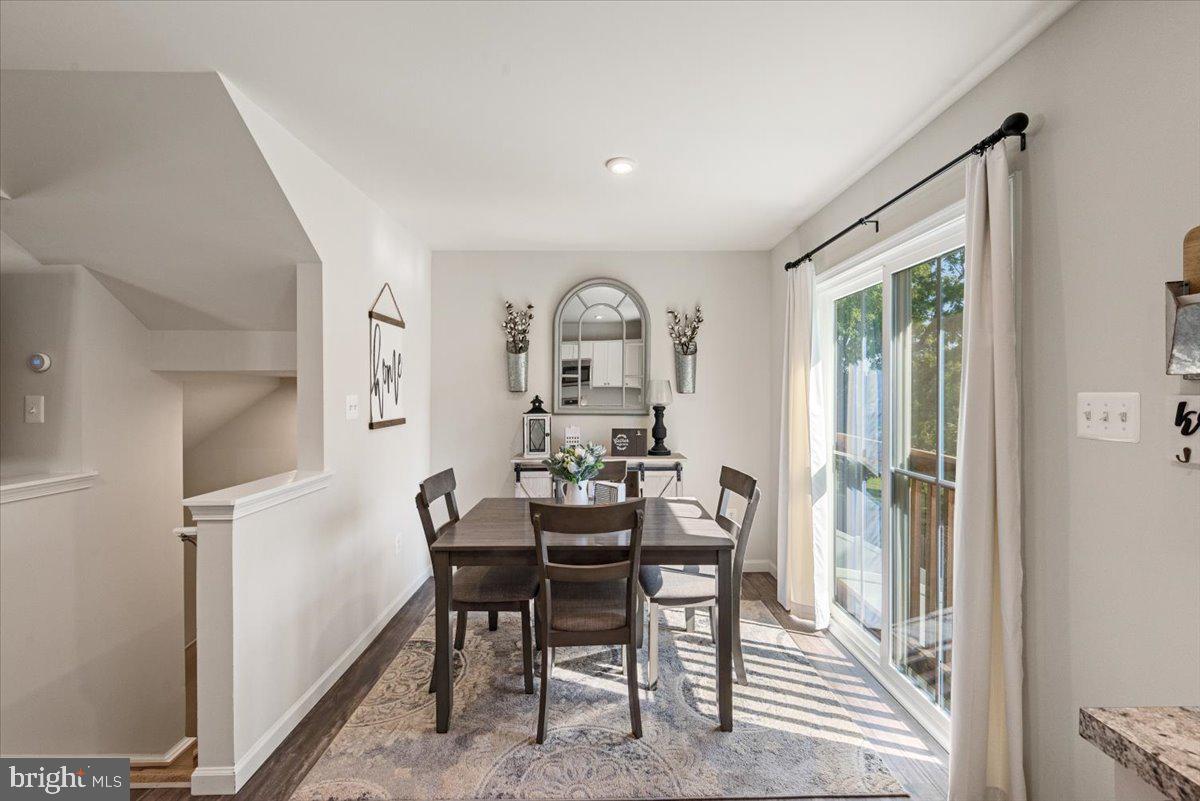 REGENTS CREST - Residential