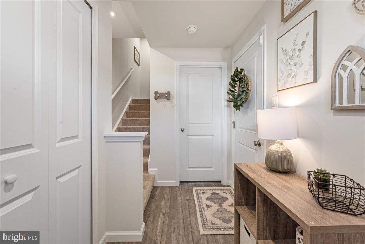 REGENTS CREST - Residential