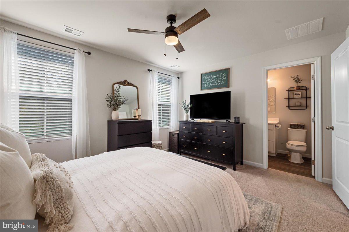 REGENTS CREST - Residential