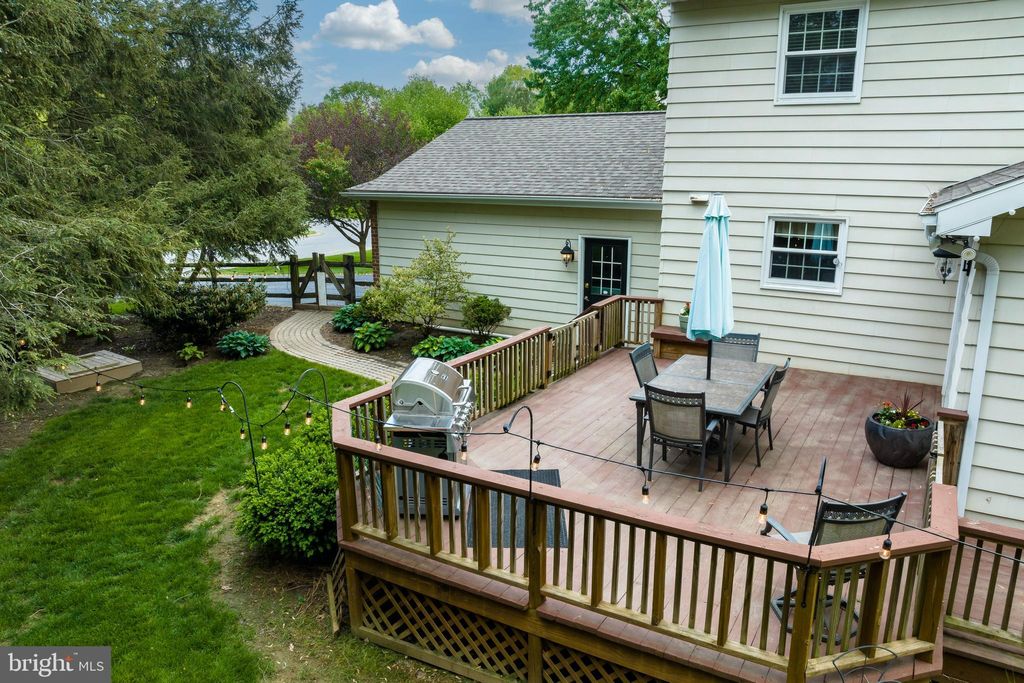 Photo of 367 TEDDY AVE, LANCASTER, PA 17601 (MLS # PALA2034620)