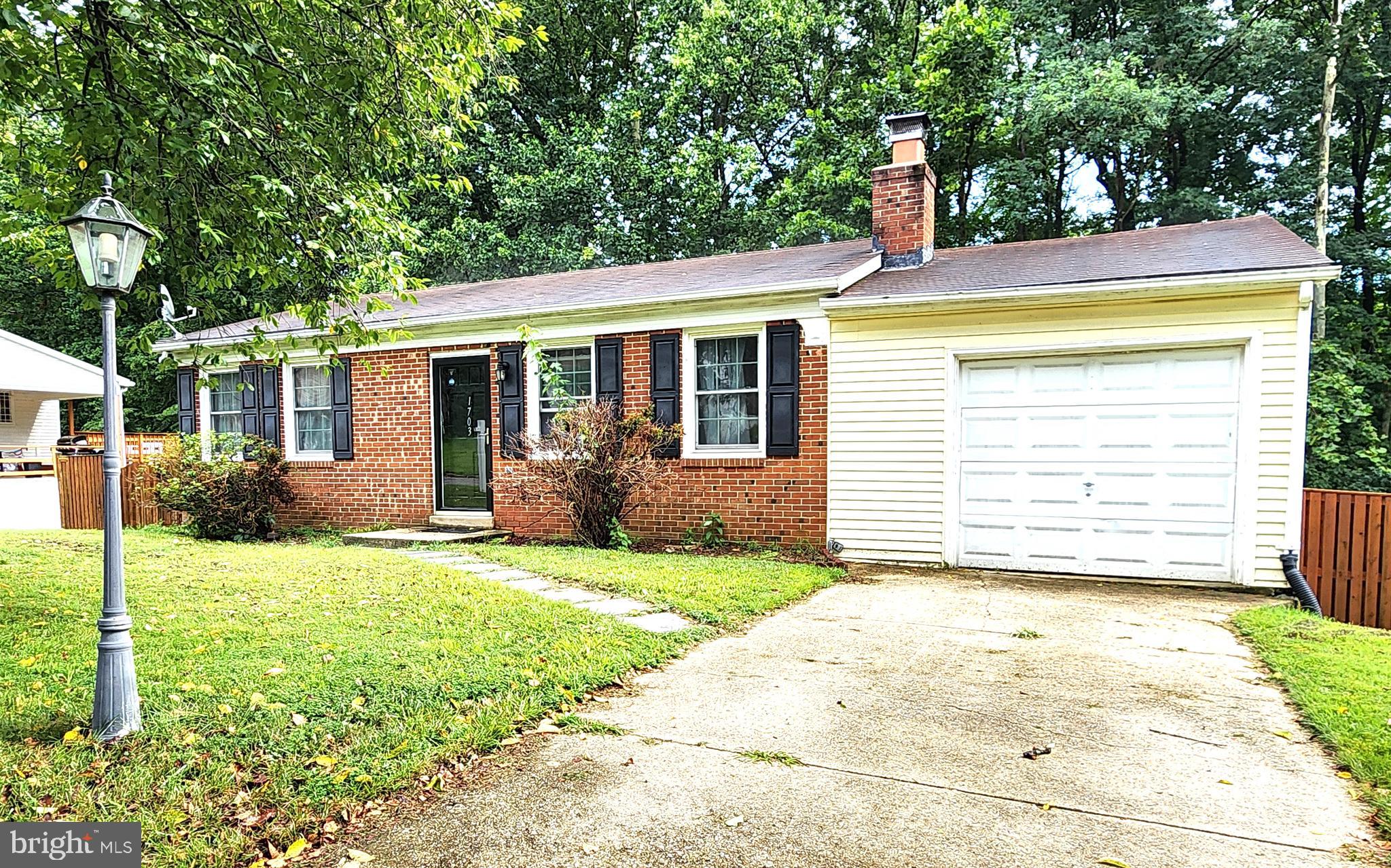 DANIA HILLS - Residential Lease