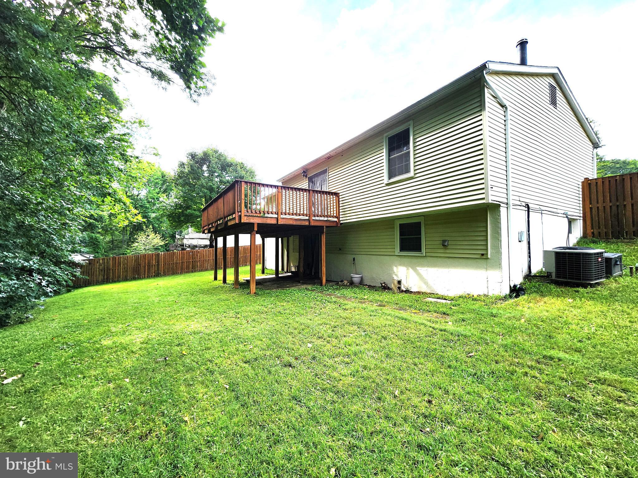 DANIA HILLS - Residential Lease