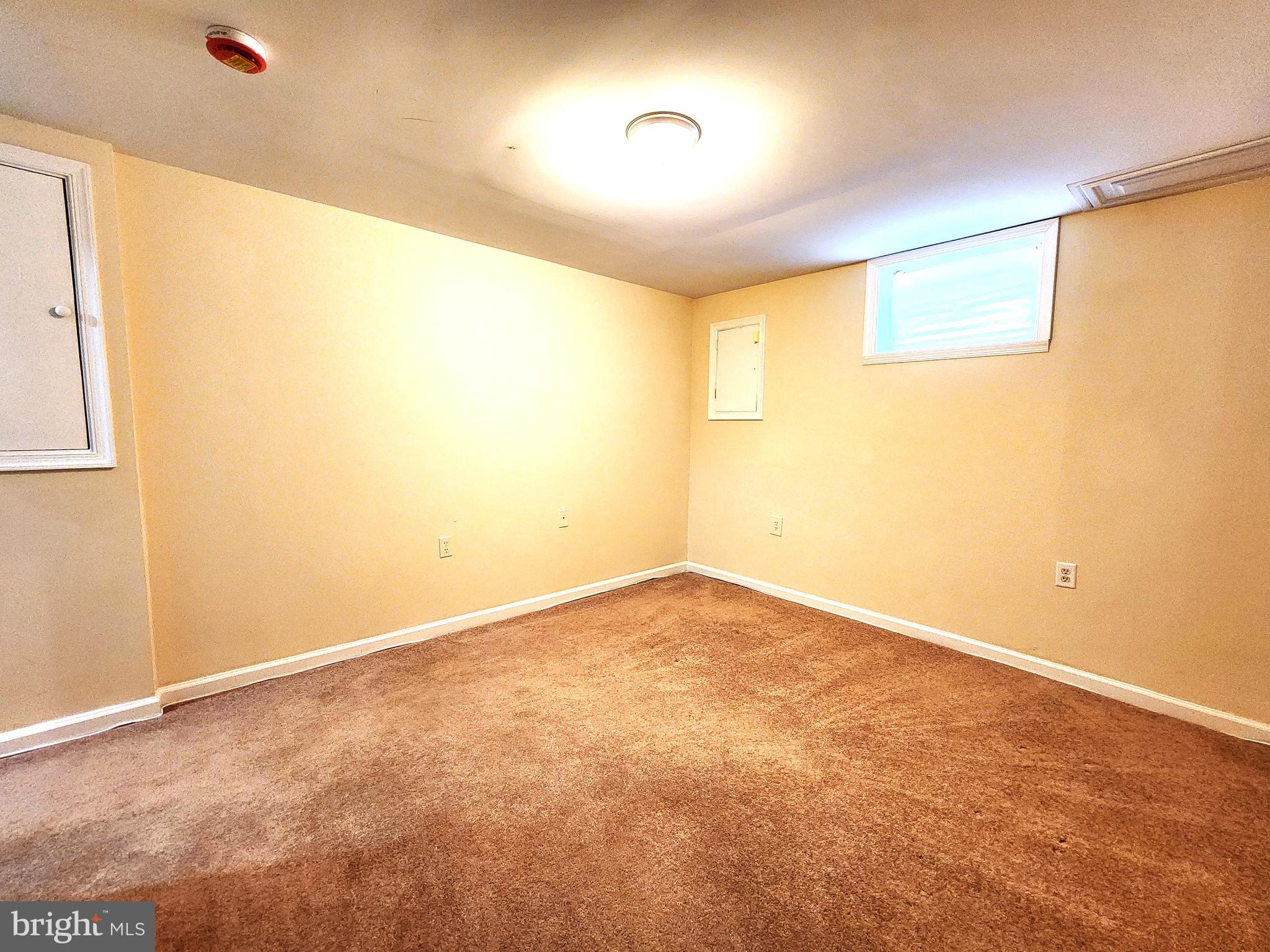 DANIA HILLS - Residential Lease