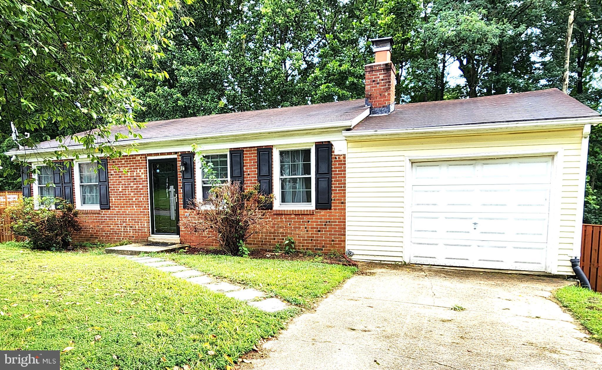 DANIA HILLS - Residential Lease