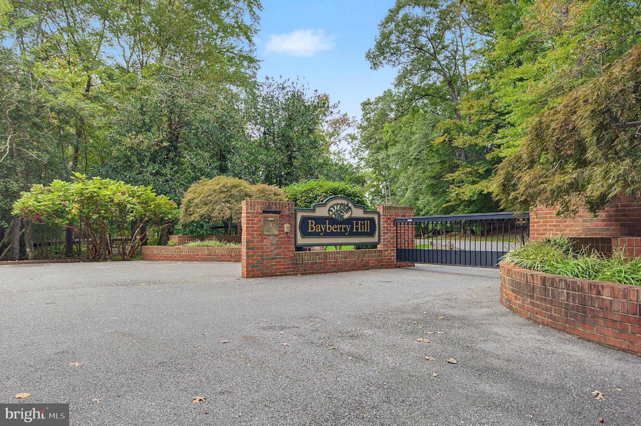 1309 SAINT PAULS WAY