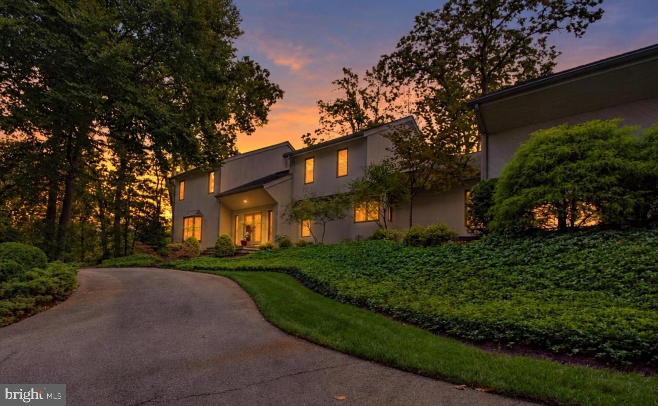 1309 SAINT PAULS WAY