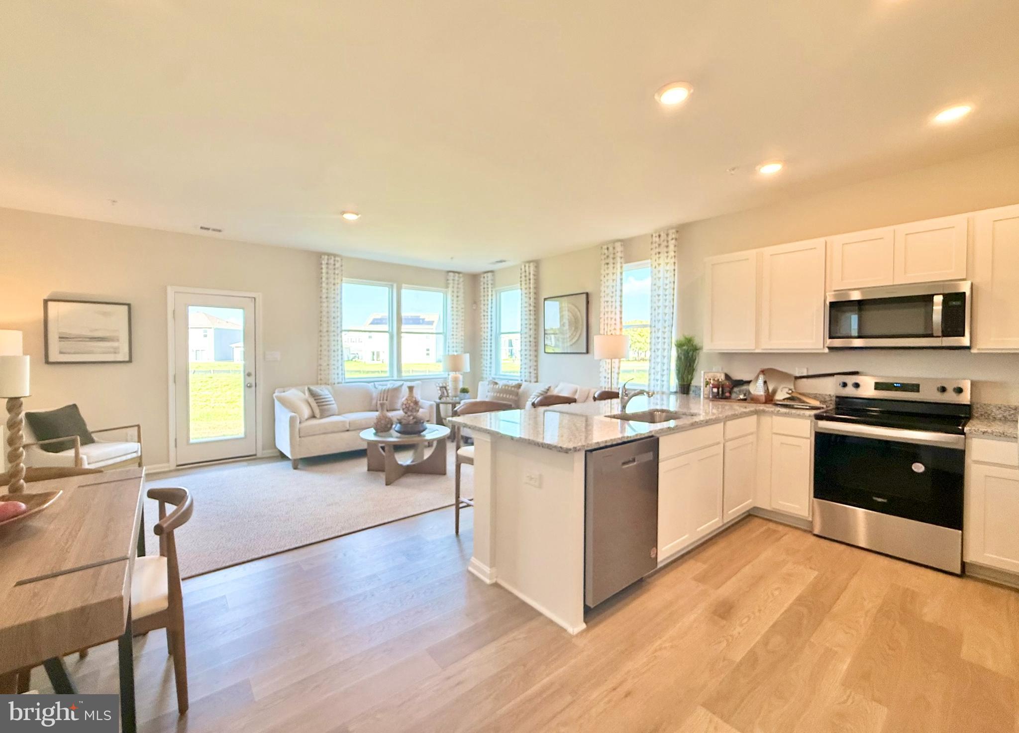 INGRAM VILLAGE - Residential