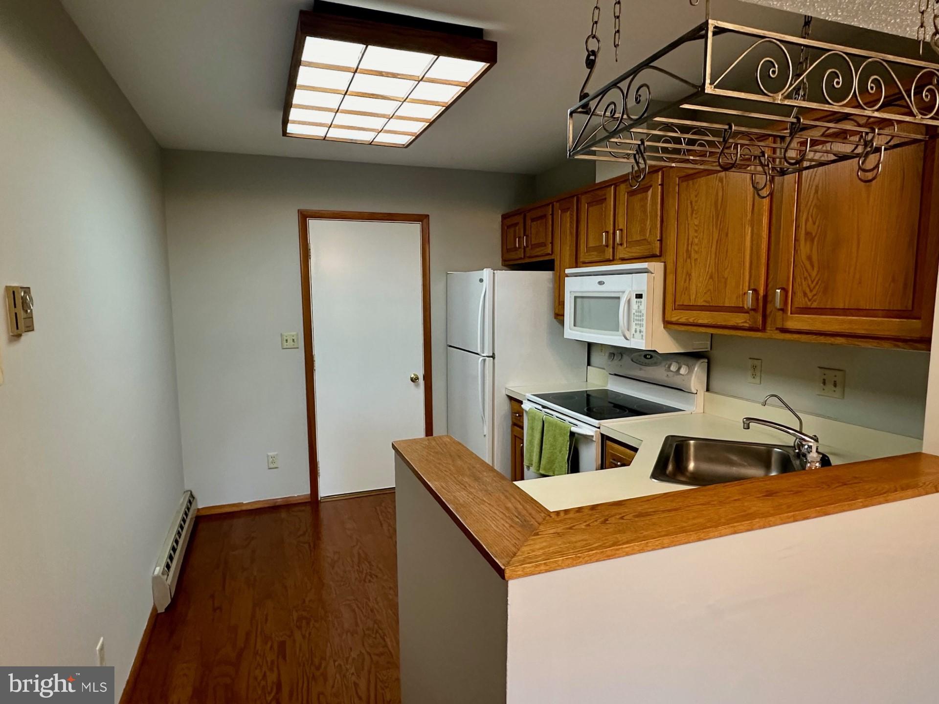 CEDAR KNOLL - Residential